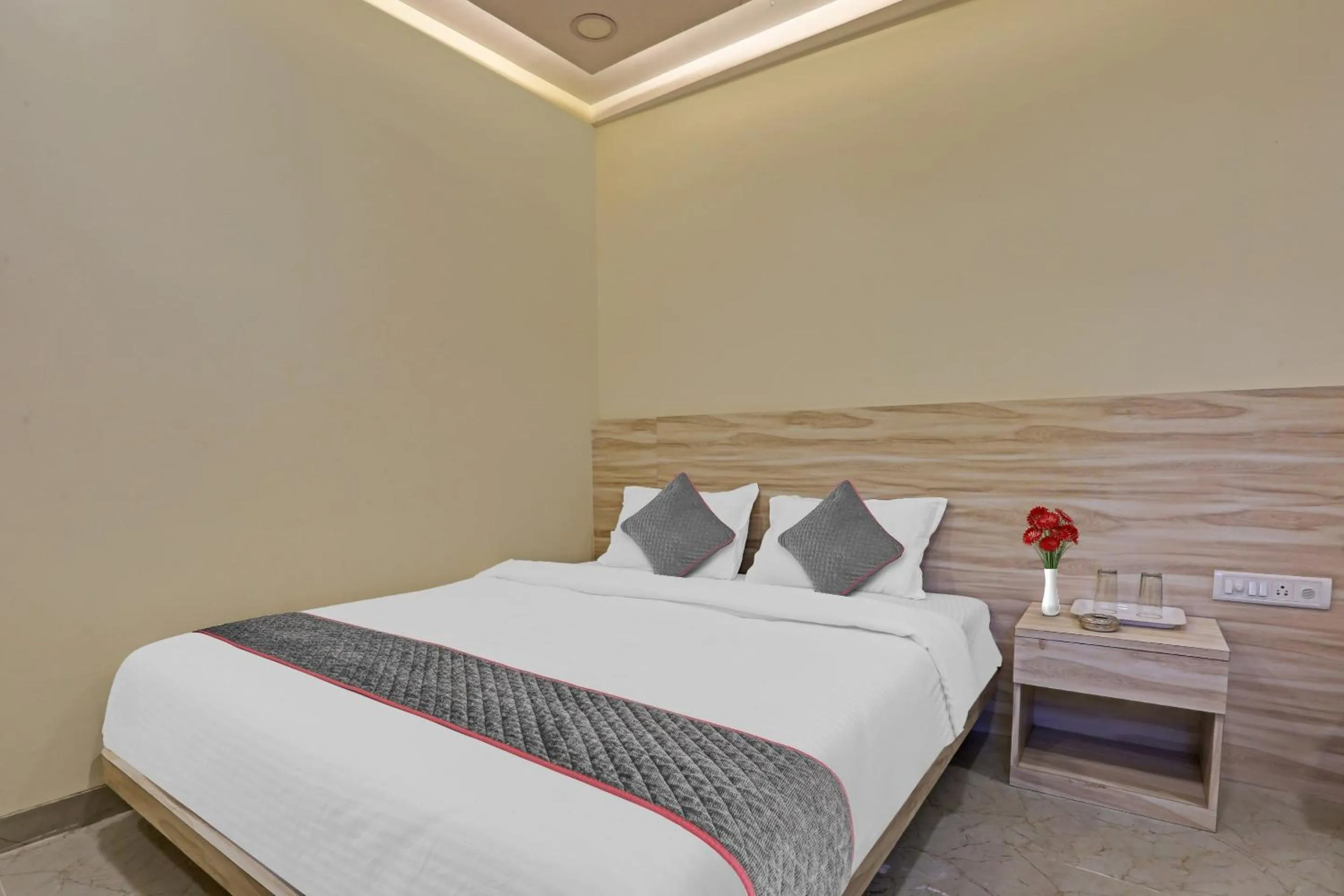 Bedroom, Bed in Hotel O Kiwi International