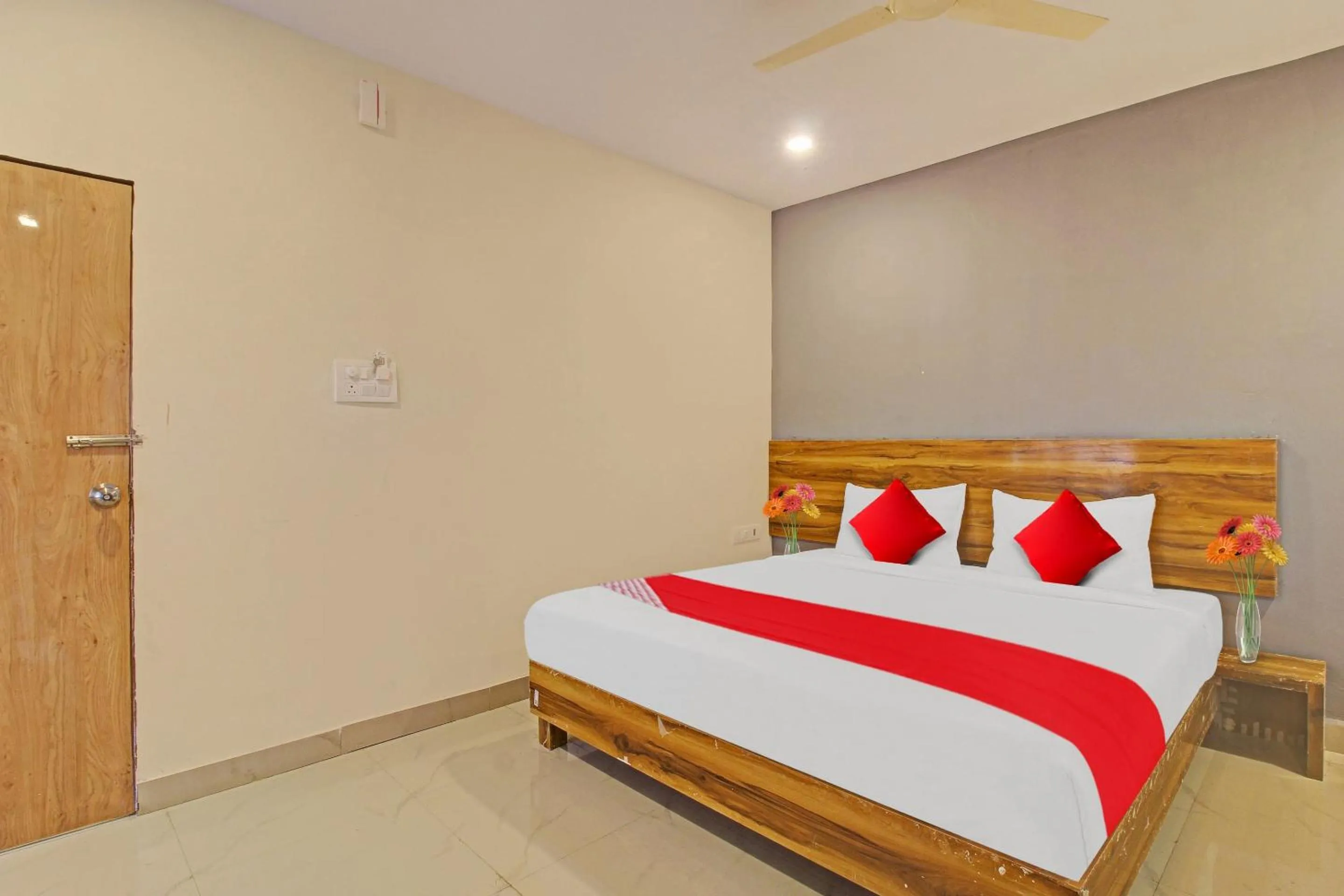 Bedroom in Hotel O R Square