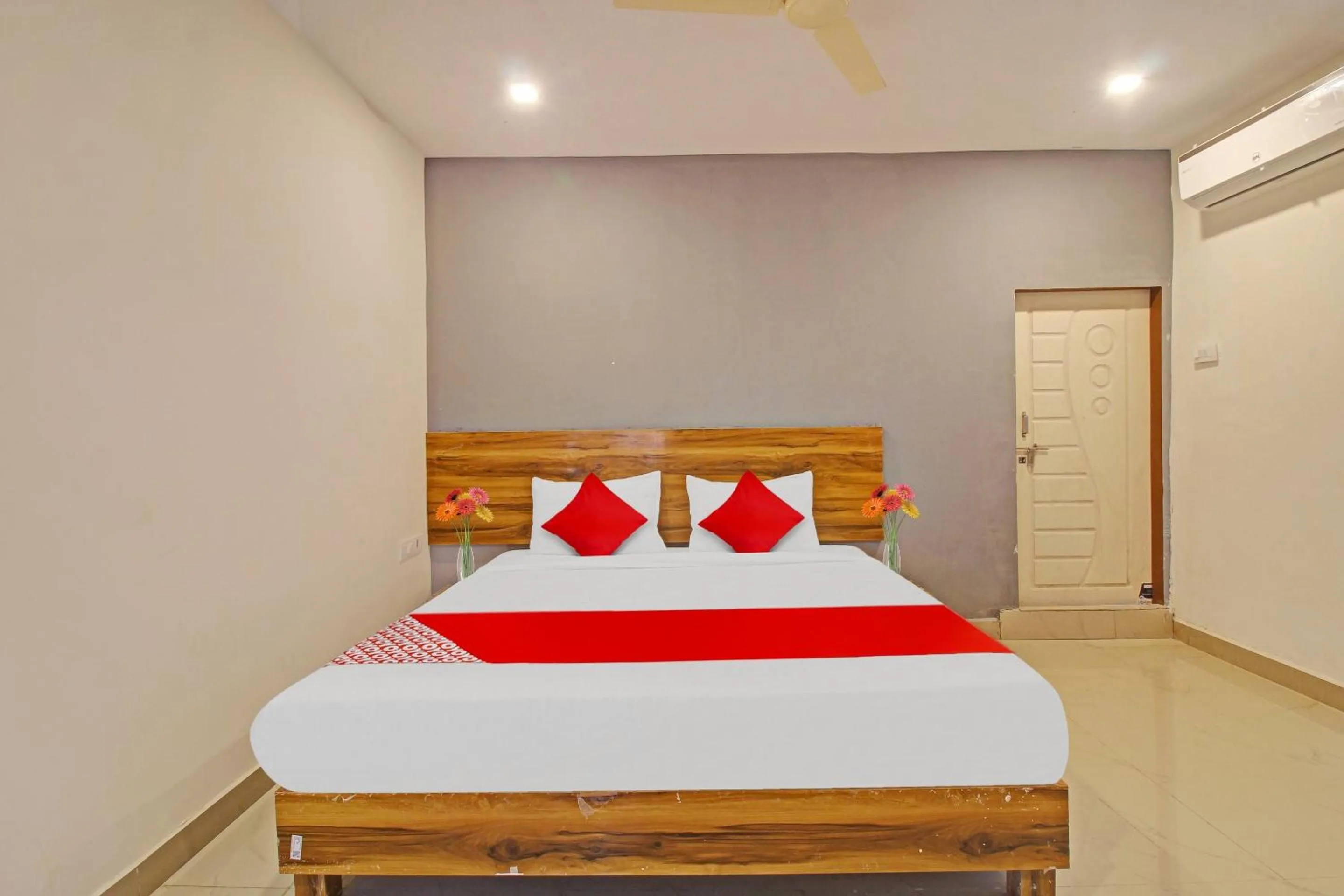 Lobby or reception in Hotel O R Square