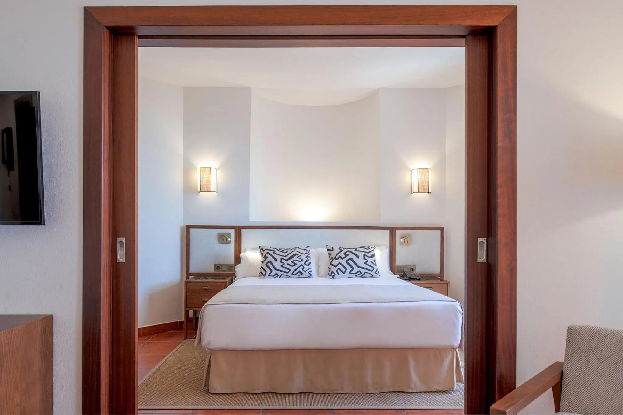 Bedroom, Bed in Puerto Antilla Grand Hotel