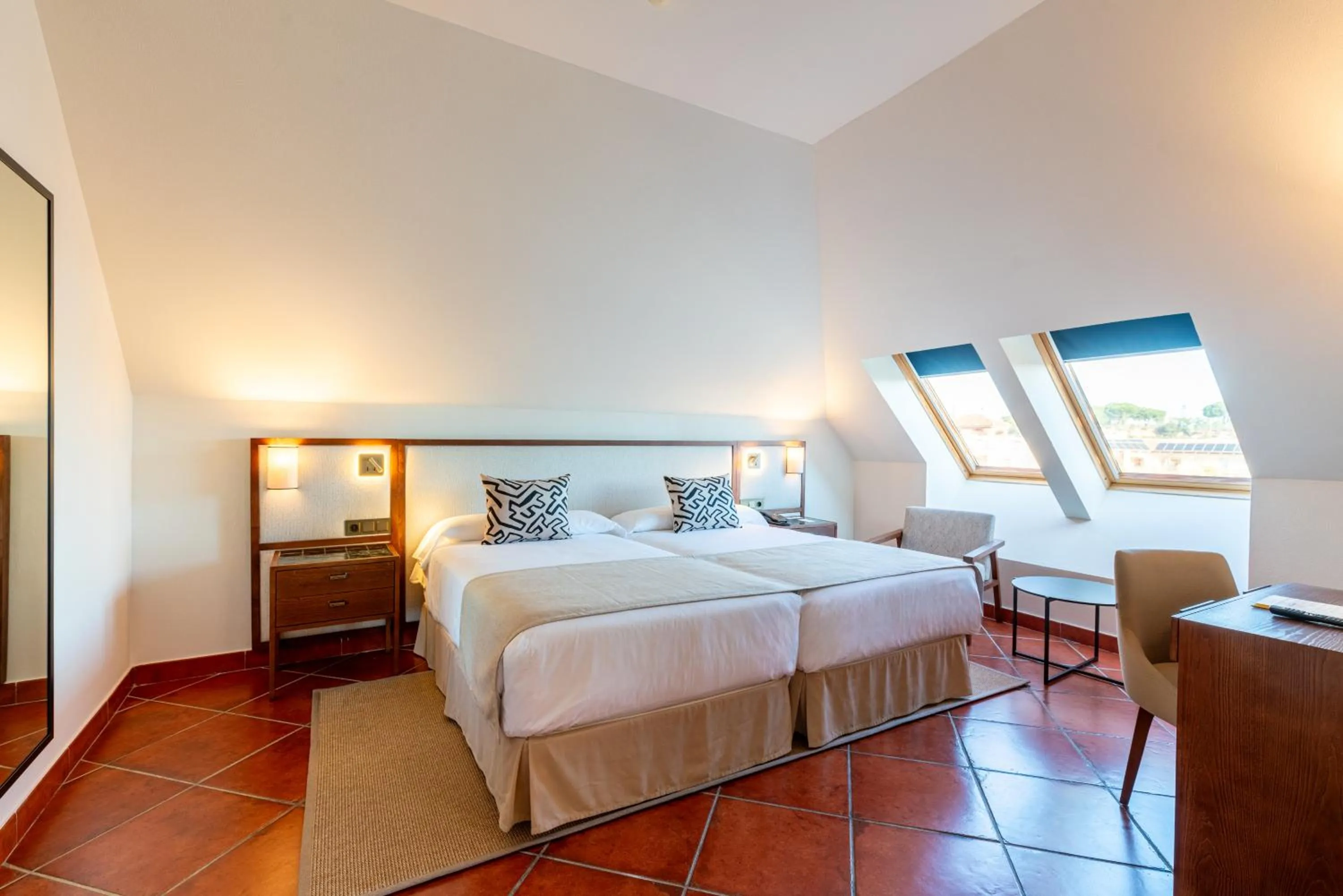 Bedroom, Bed in Puerto Antilla Grand Hotel