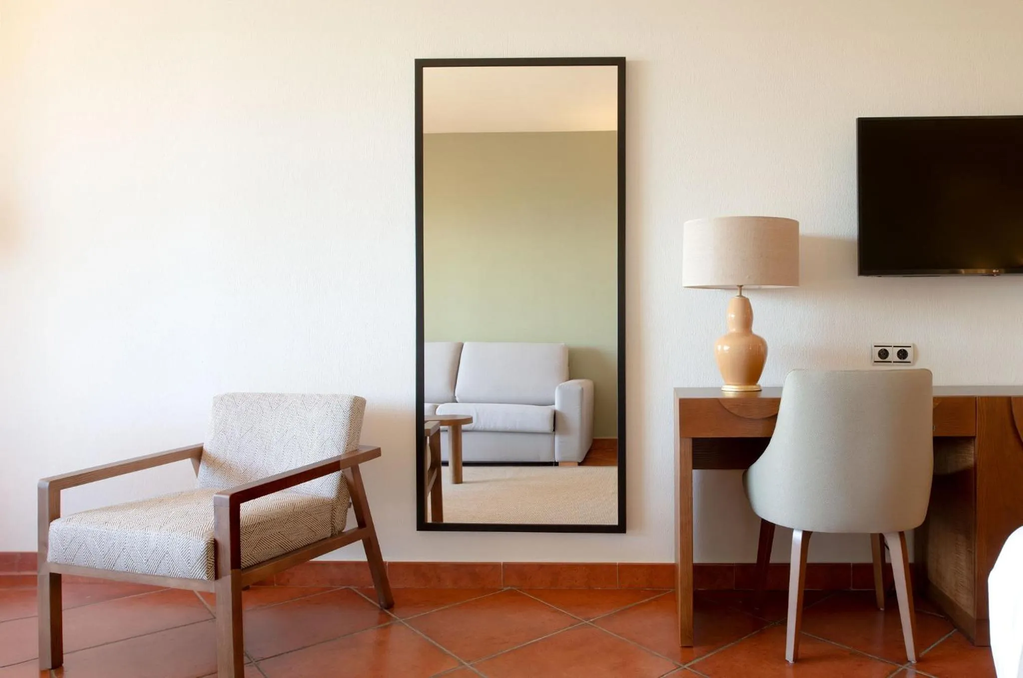 TV and multimedia in Puerto Antilla Grand Hotel