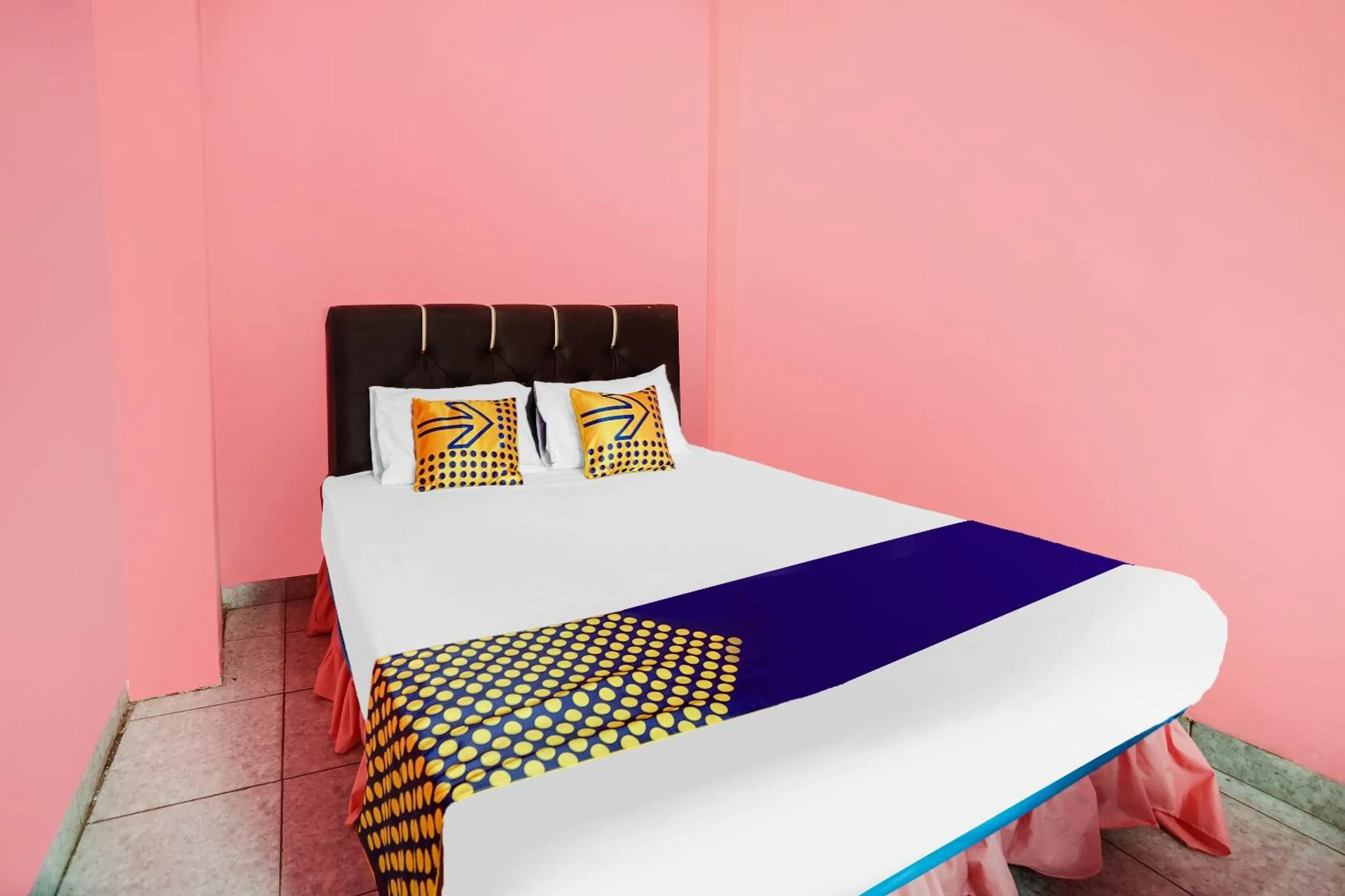 Bedroom, Bed in OYO Life 92046 Garuda Residence