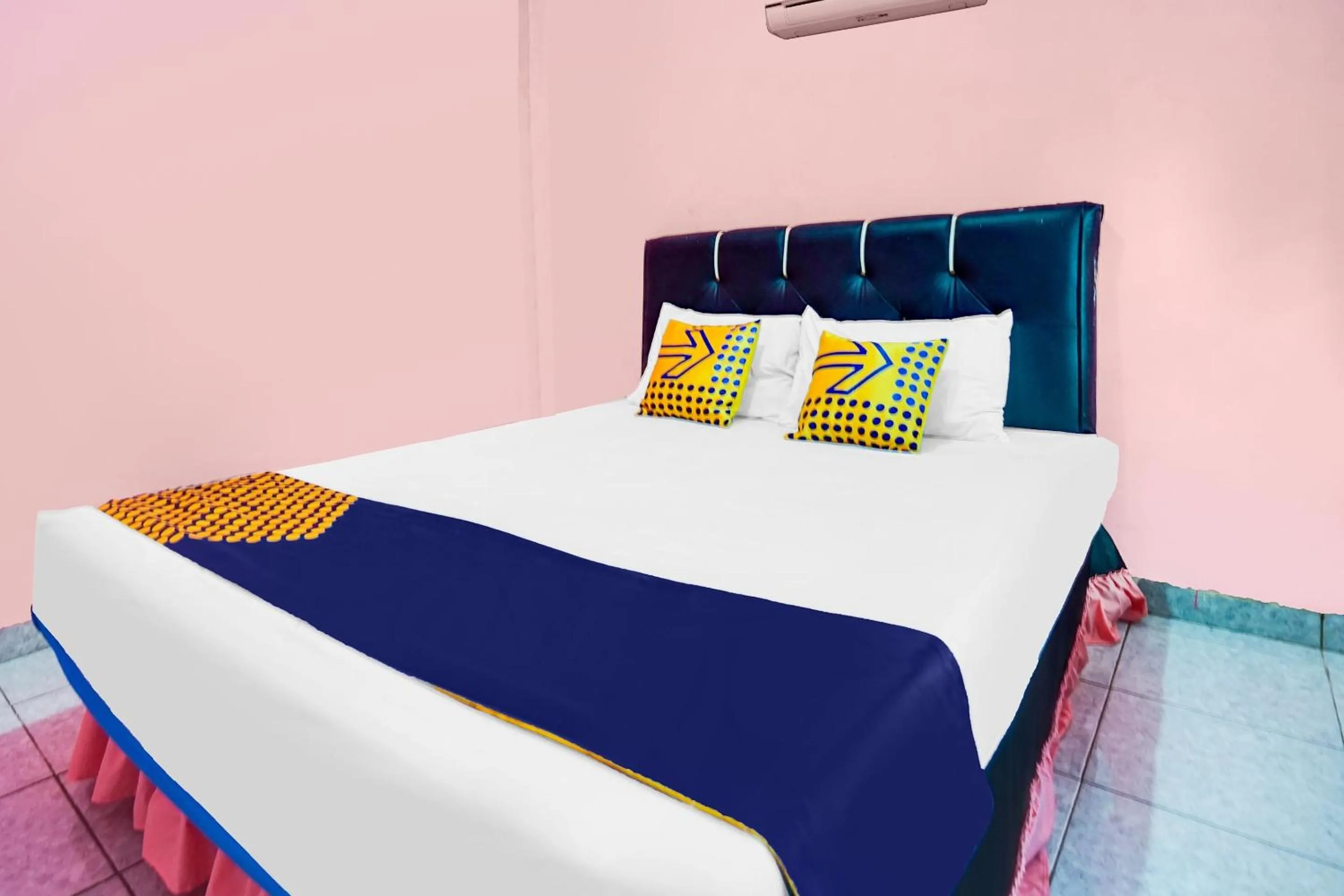 Bedroom, Bed in OYO Life 92046 Garuda Residence