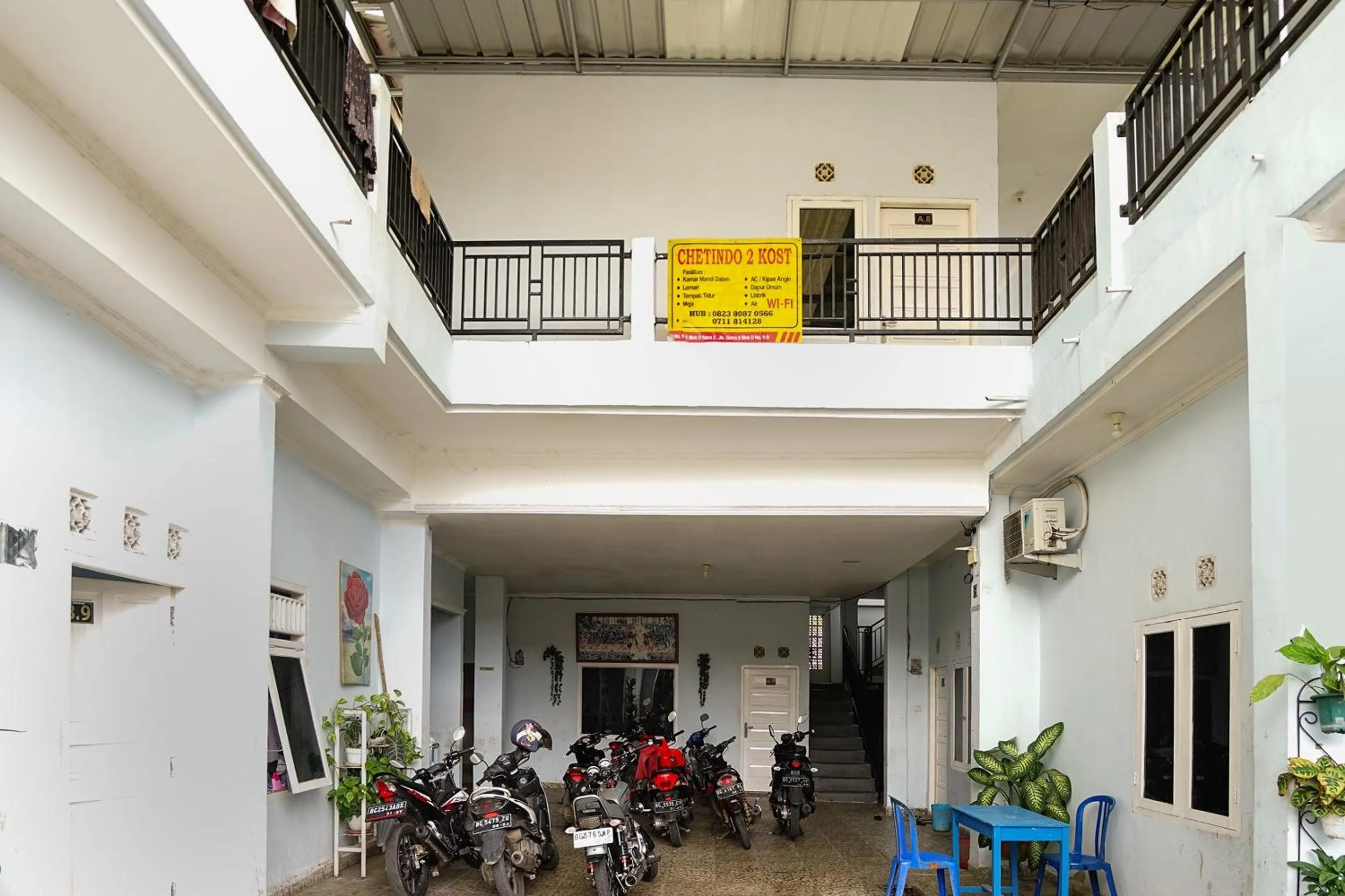 Lobby or reception in OYO Life 92046 Garuda Residence