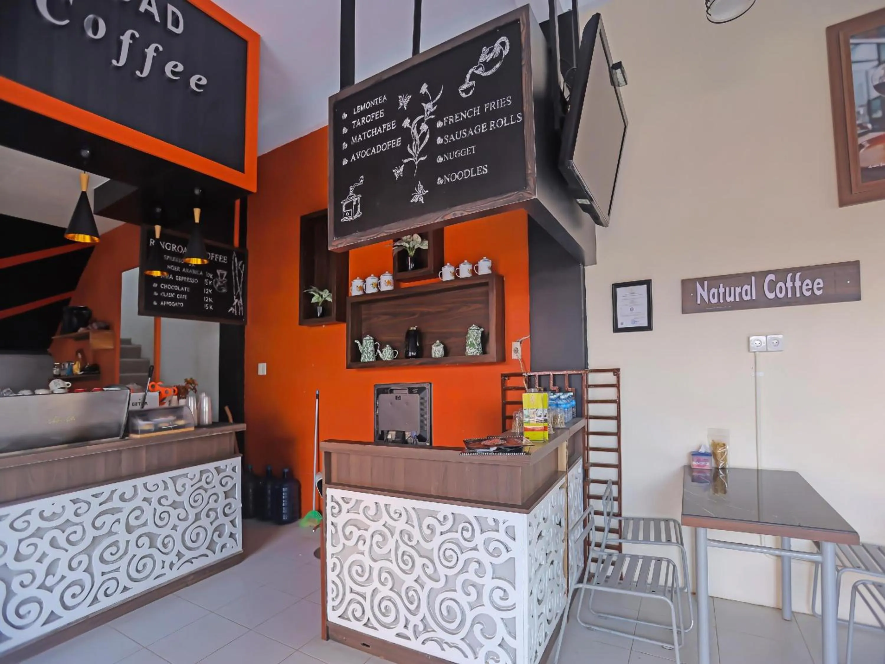 Restaurant/places to eat in Capital O 92096 Kuala Ulee Lheue Residence Syariah