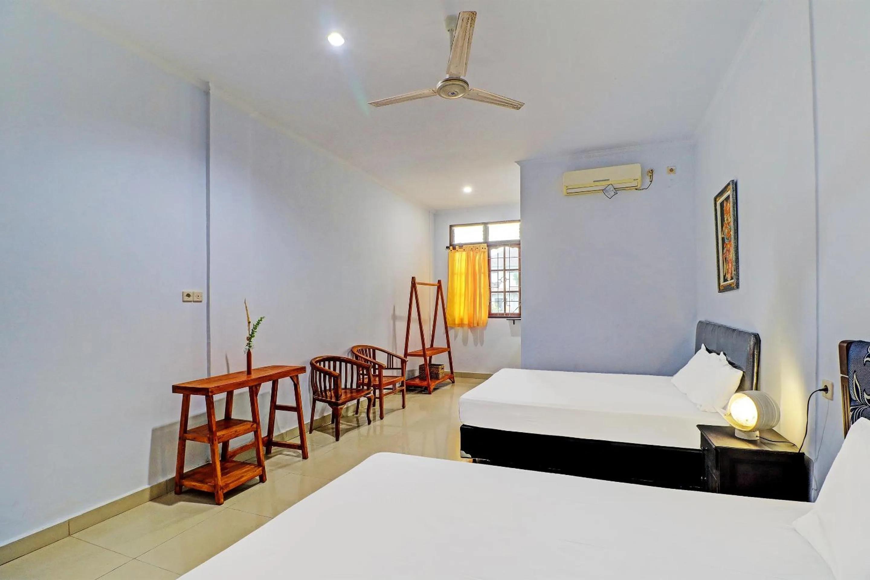 Bedroom, Bed in Capital O 92094 Hotel Kertha