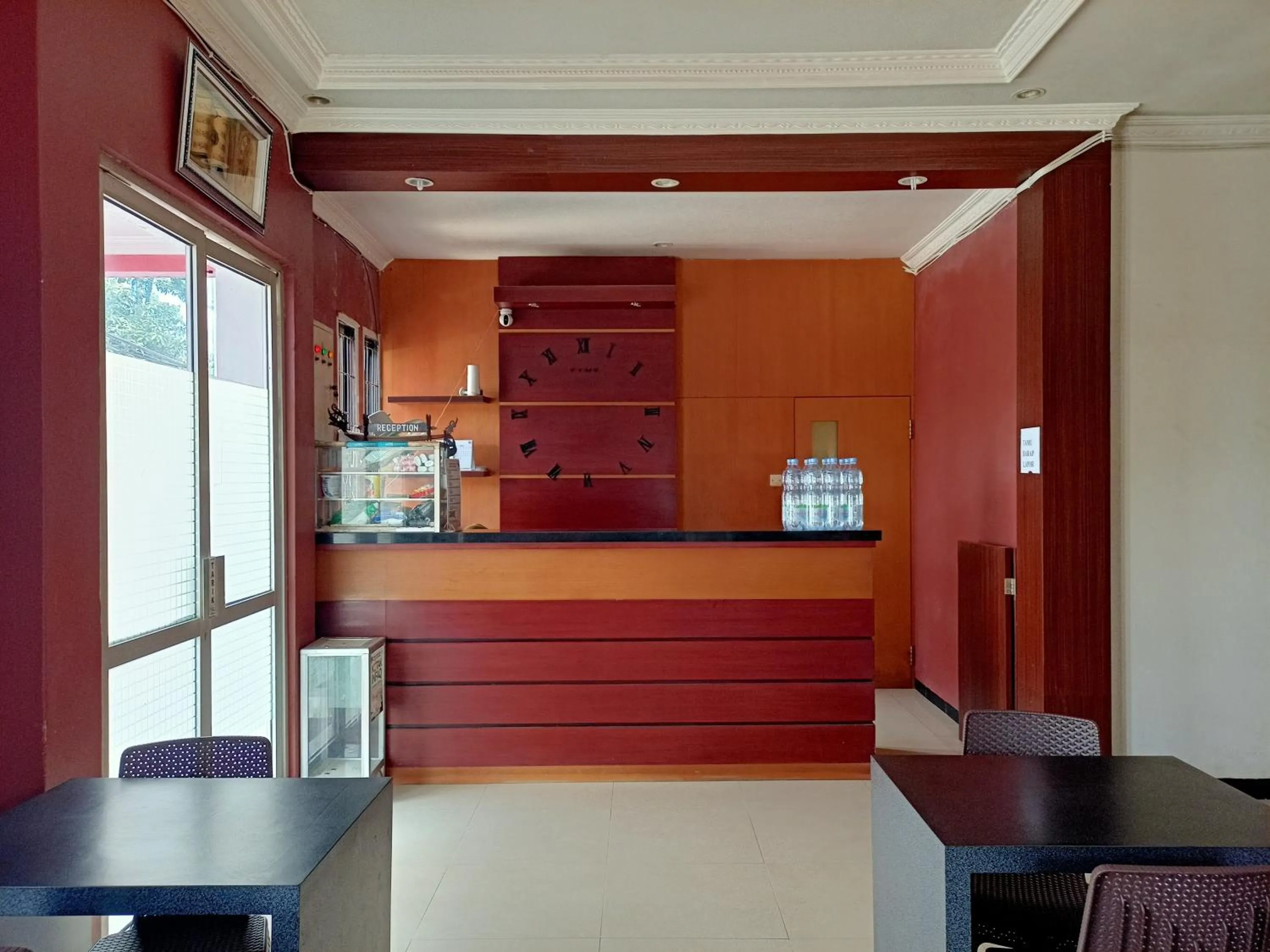 Lobby or reception in Hotel O Kost Orange Syariah
