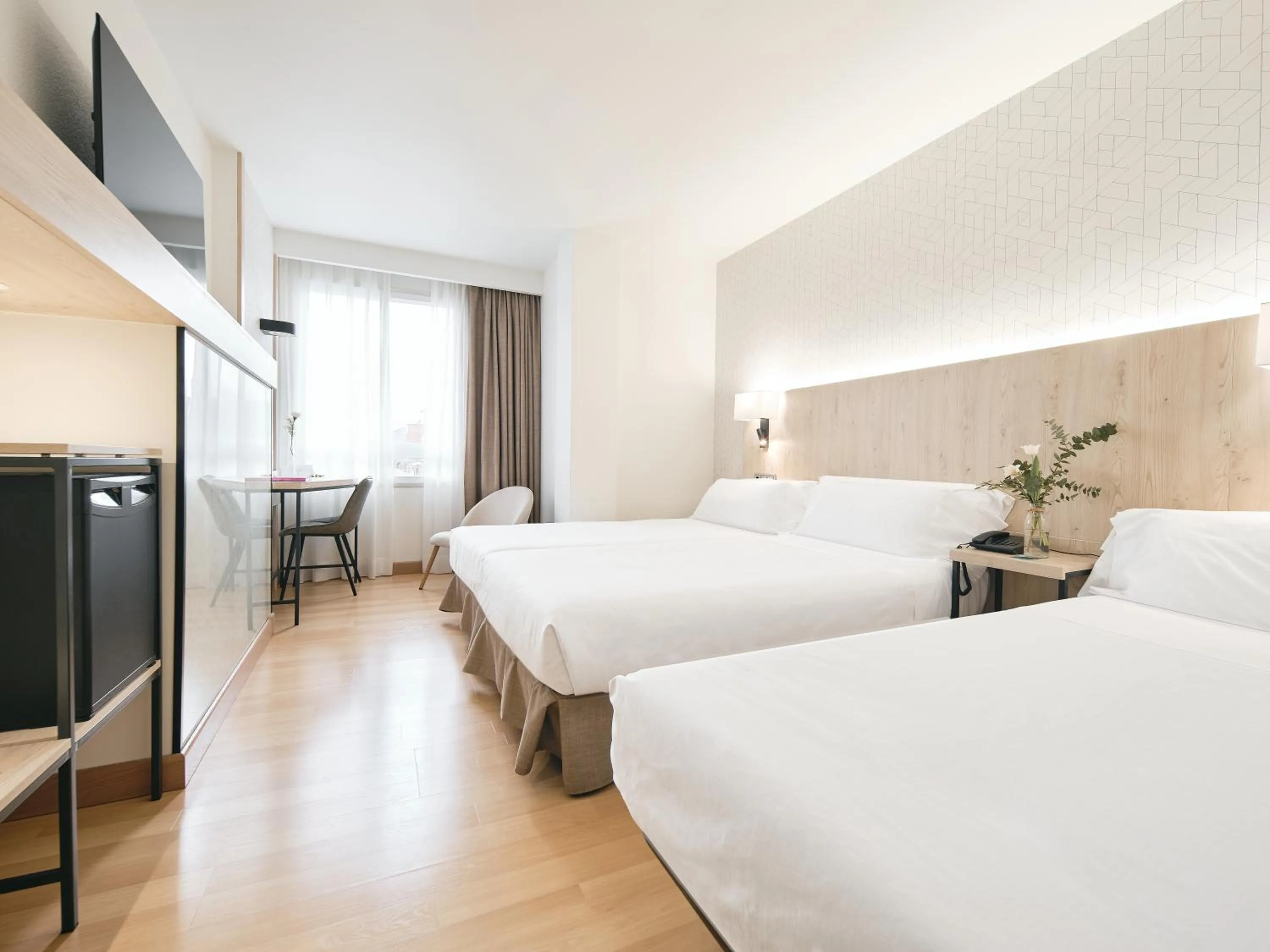 Photo of the whole room, Bed in Hotel Albret