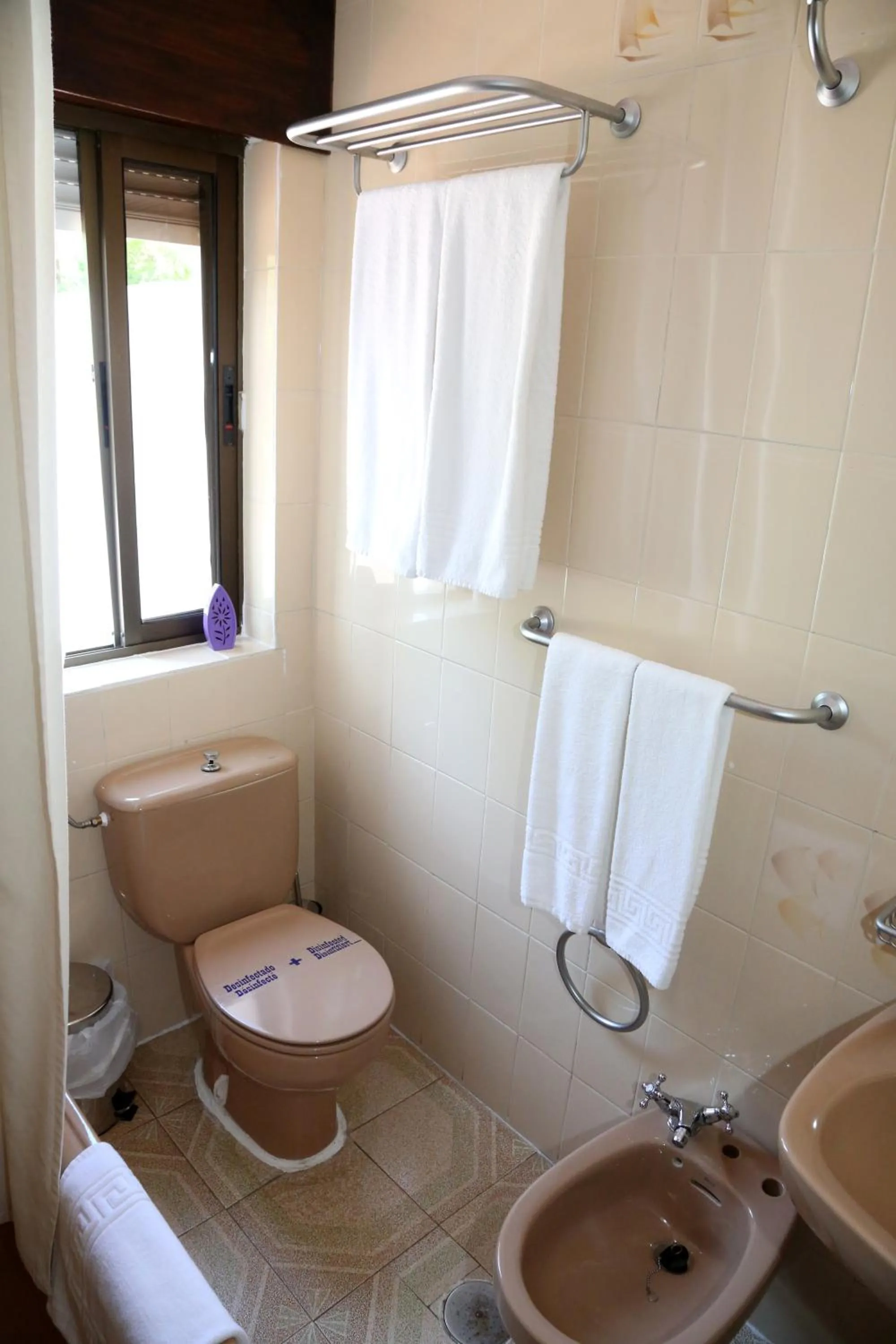 Bathroom in Hotel Puerta Nazarí