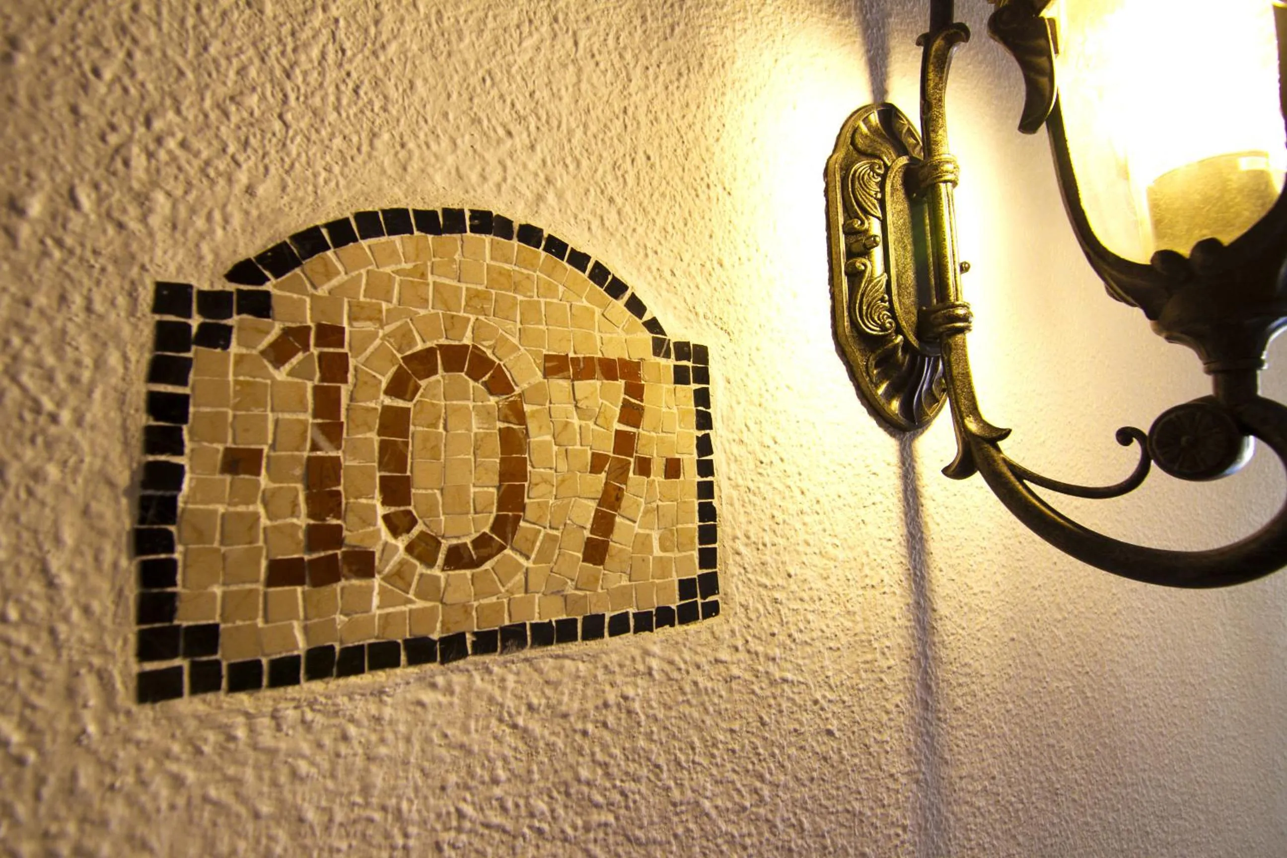 Decorative detail in Hotel Puerta Nazarí