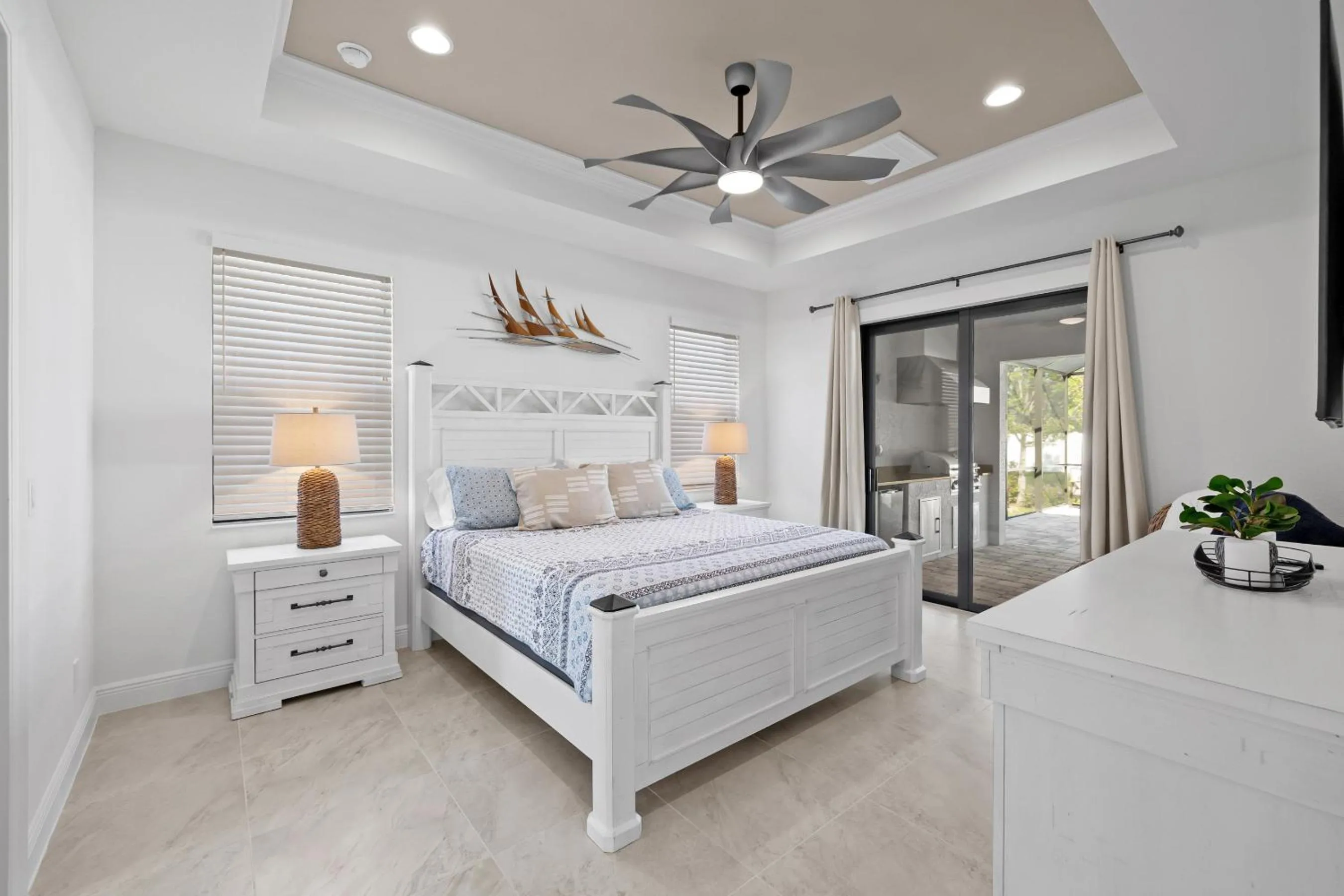 Bedroom, Bed in Absolutely stunning home that truly embodies Florida living, Villa Blue Starfish