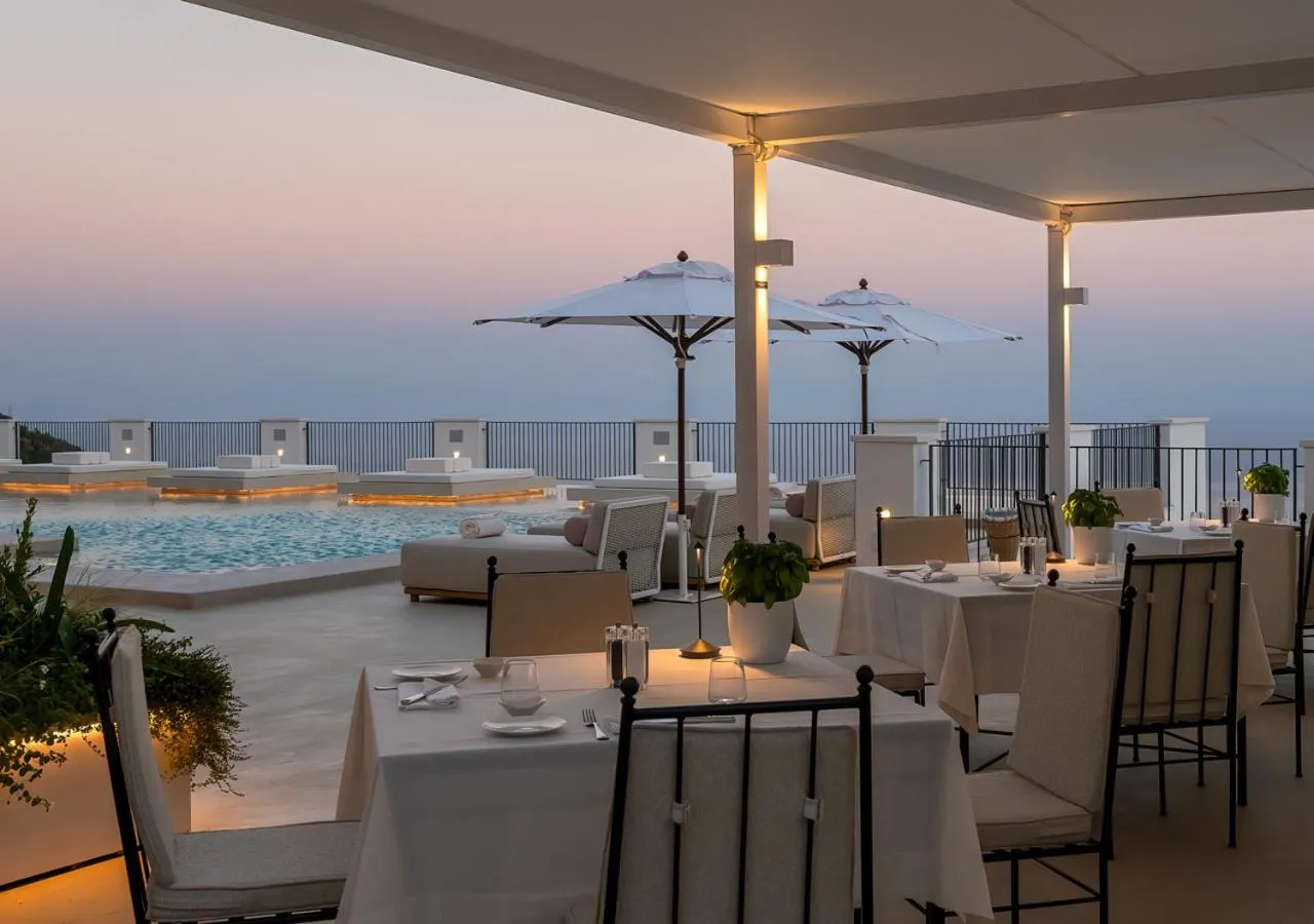 Restaurant/places to eat in Furore Grand Hotel