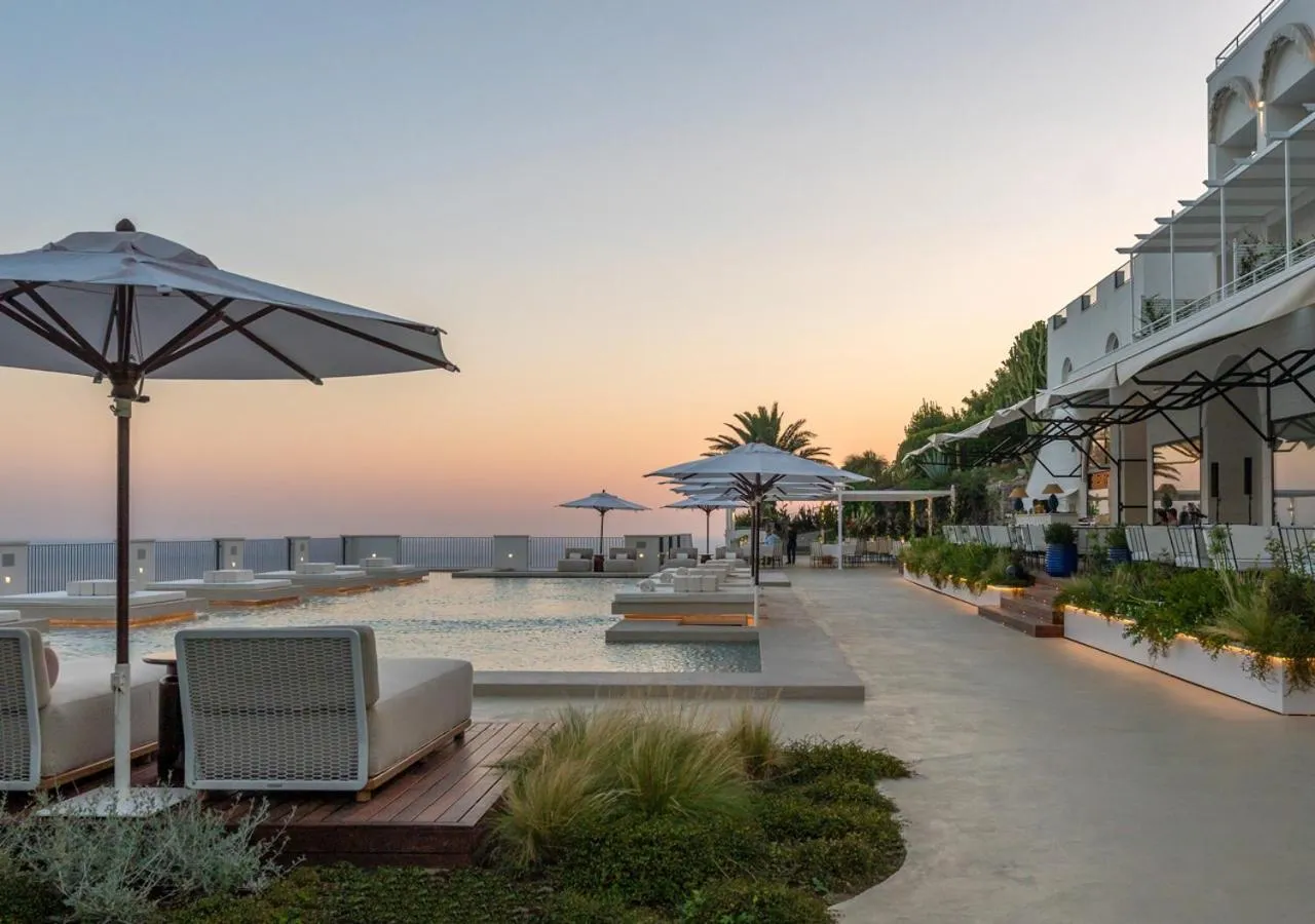 Swimming pool in Furore Grand Hotel