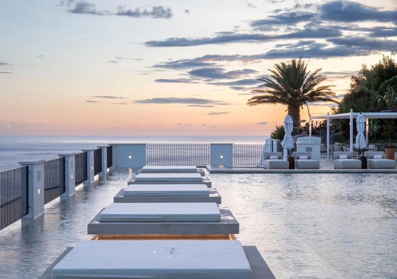 Swimming pool in Furore Grand Hotel