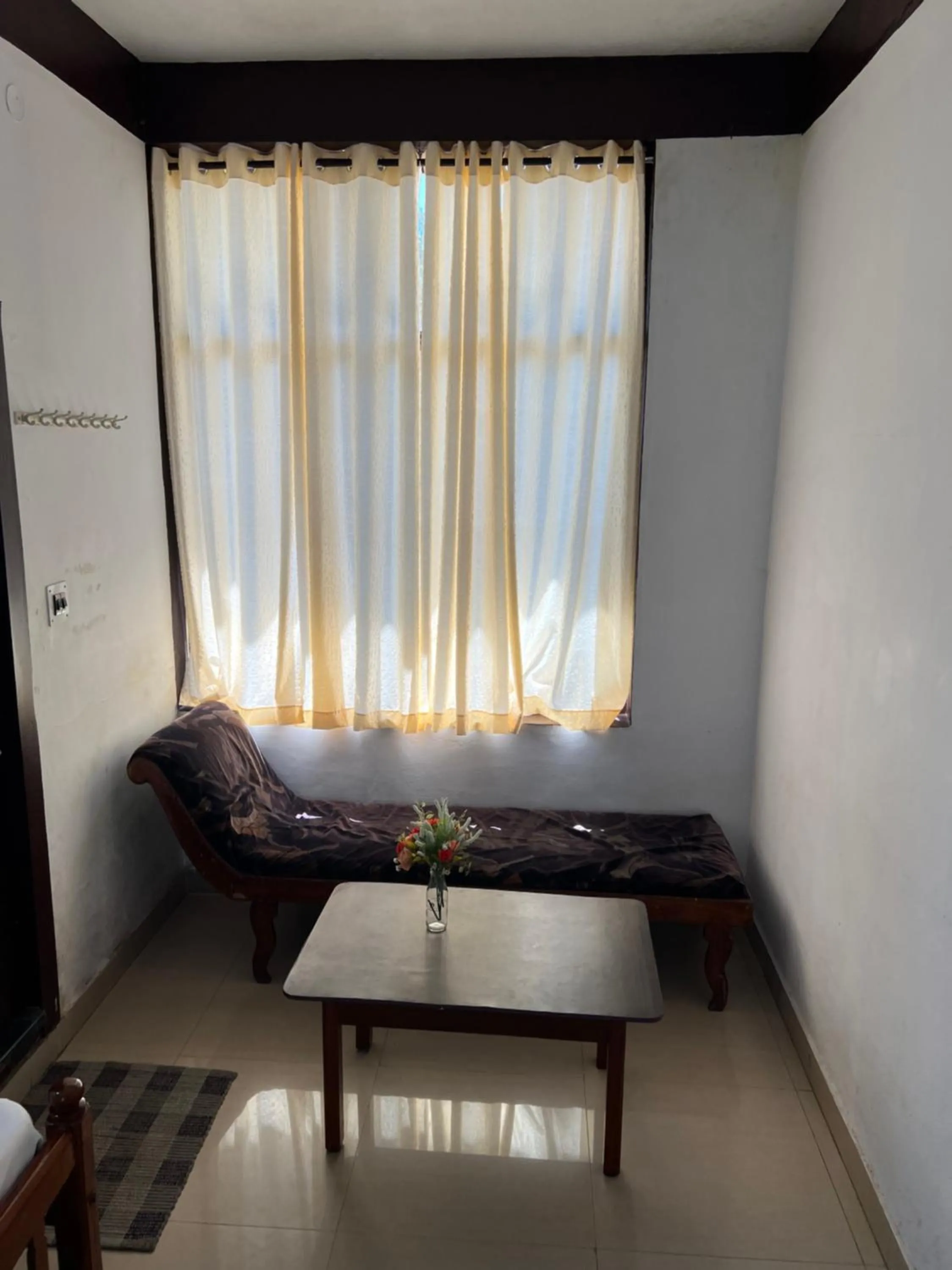 Hotel Caveri Inn
