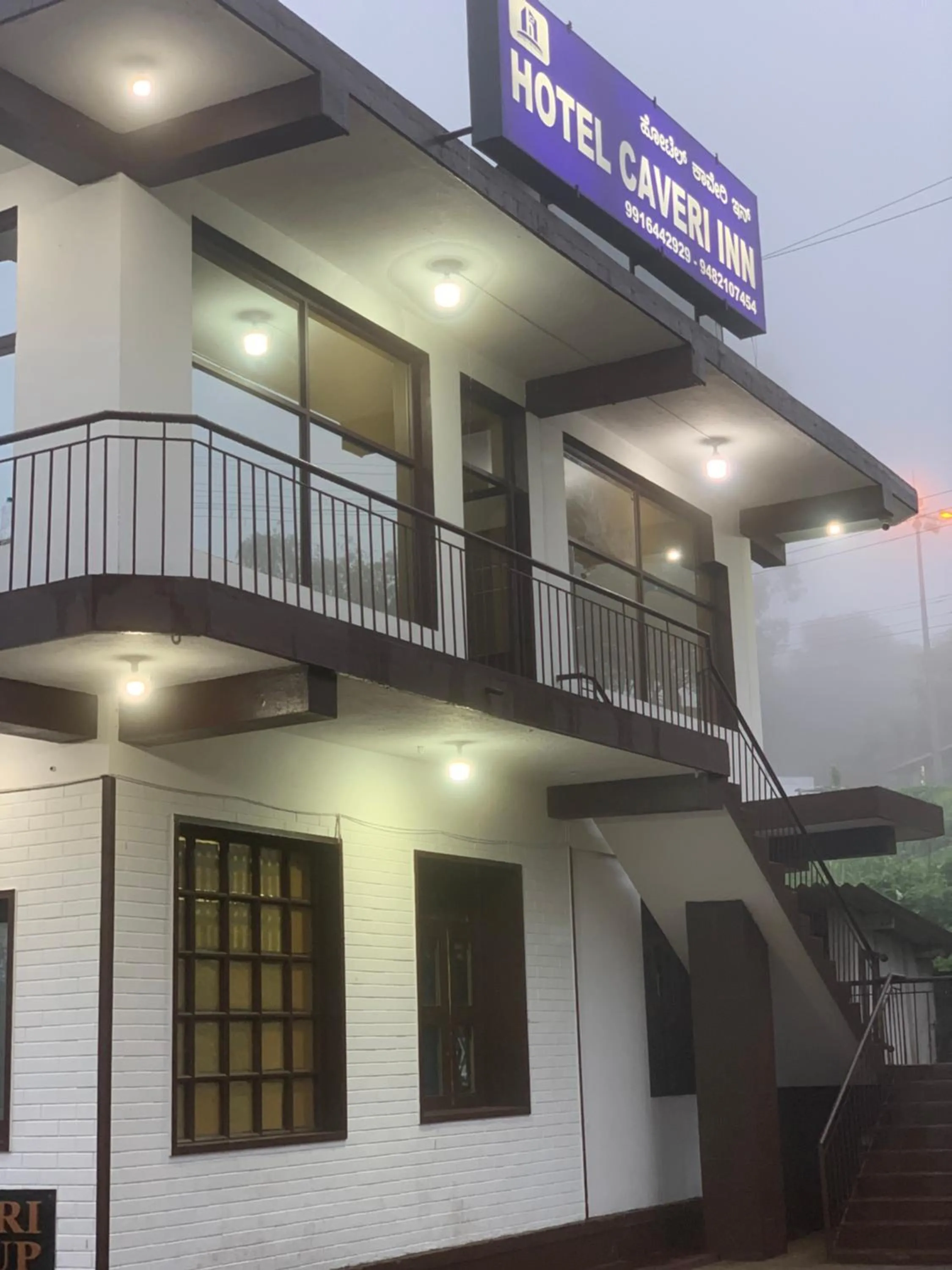 Hotel Caveri Inn