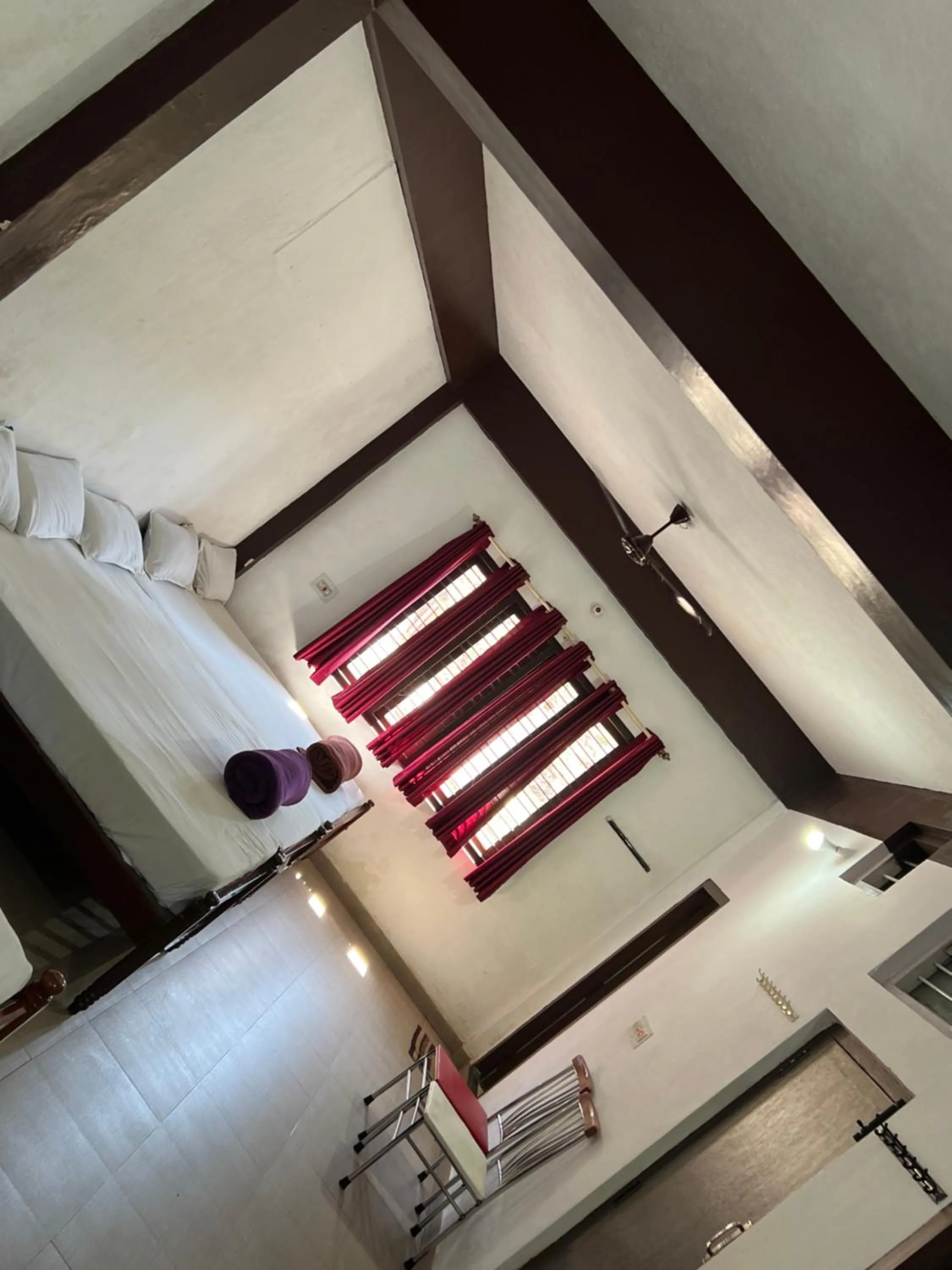 Hotel Caveri Inn