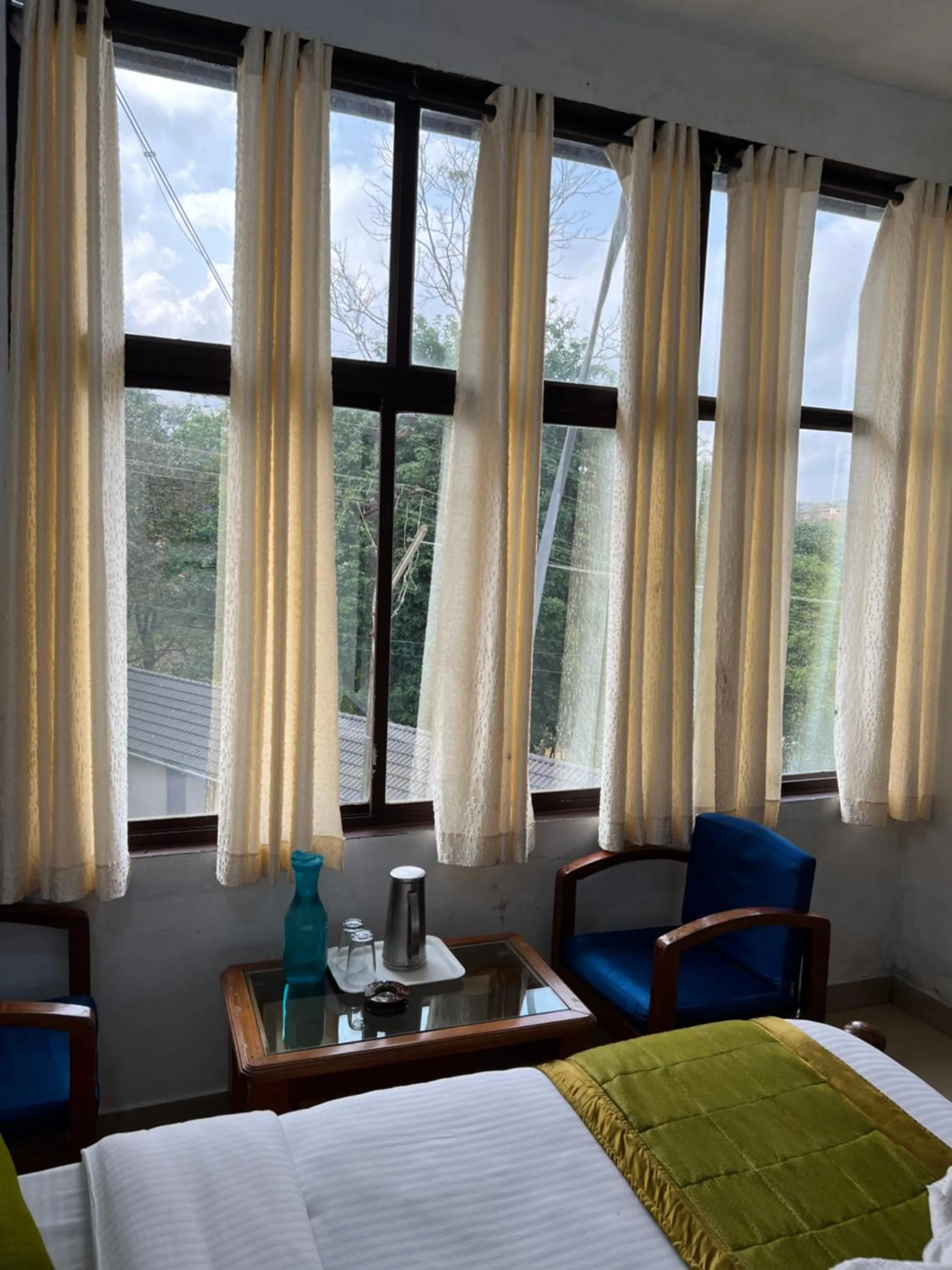 Bed in Hotel Caveri Inn