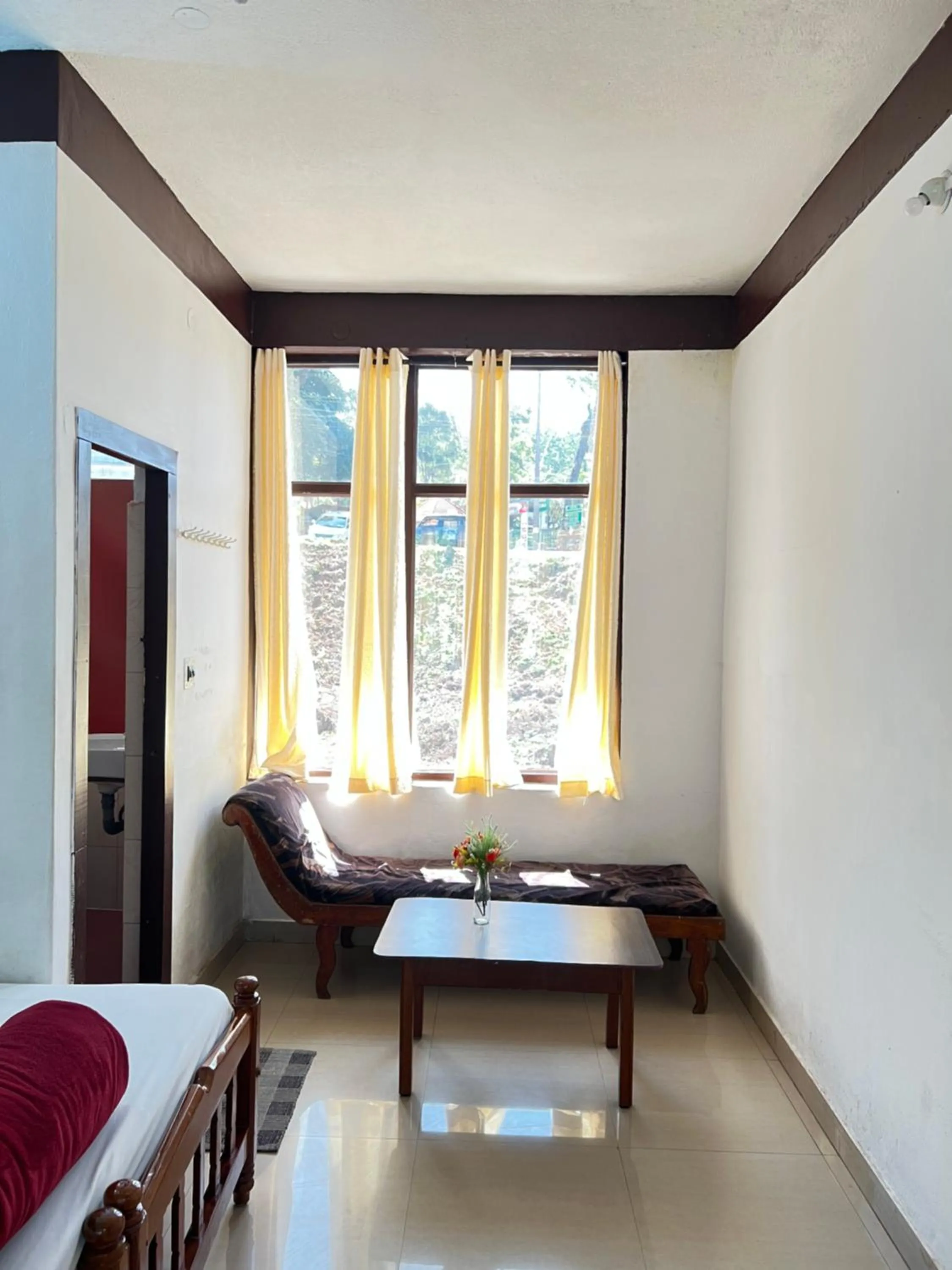 Bed in Hotel Caveri Inn