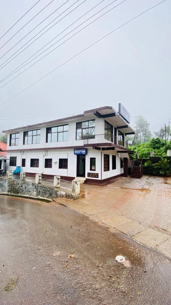 Hotel Caveri Inn