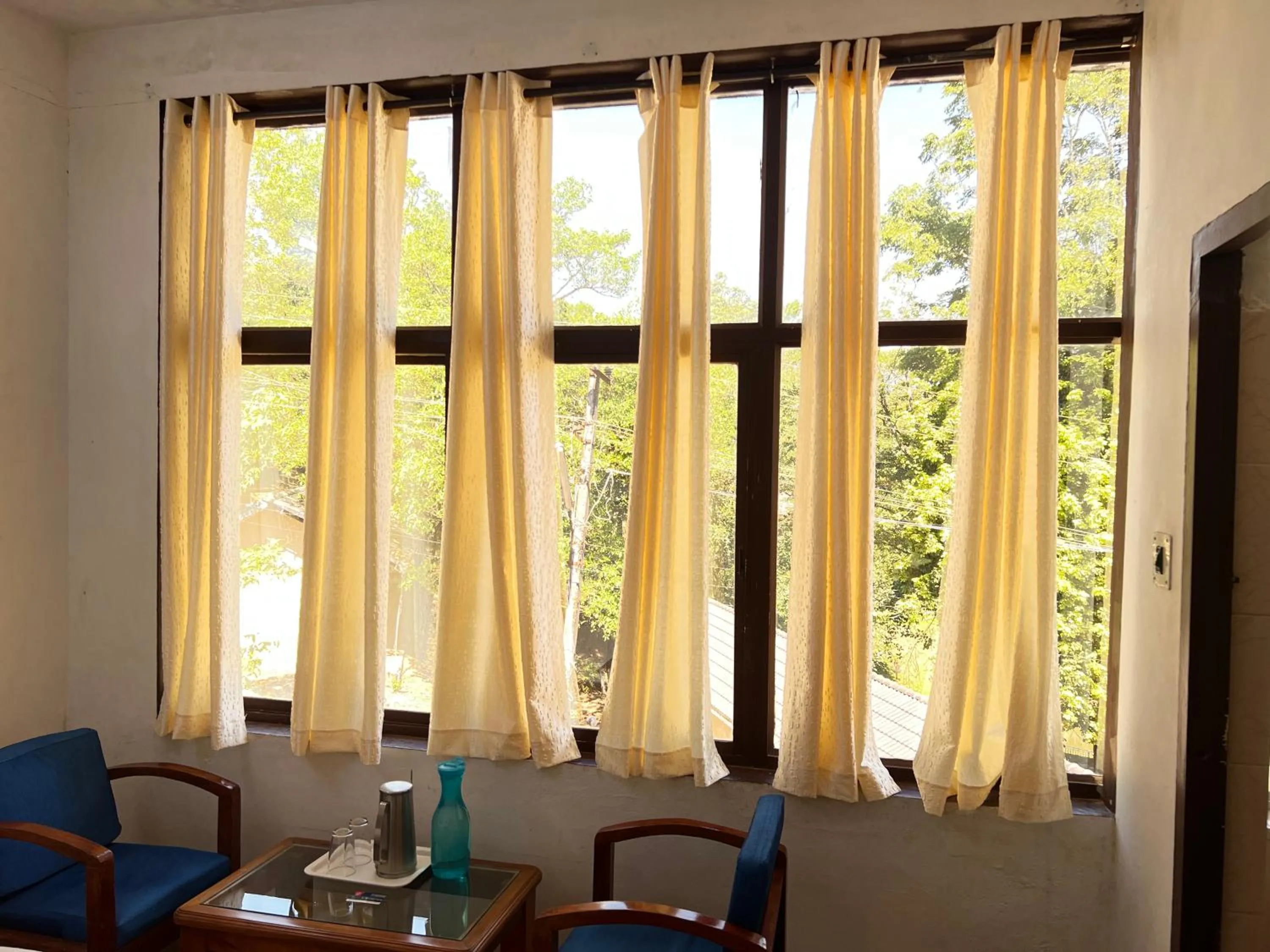 Hotel Caveri Inn