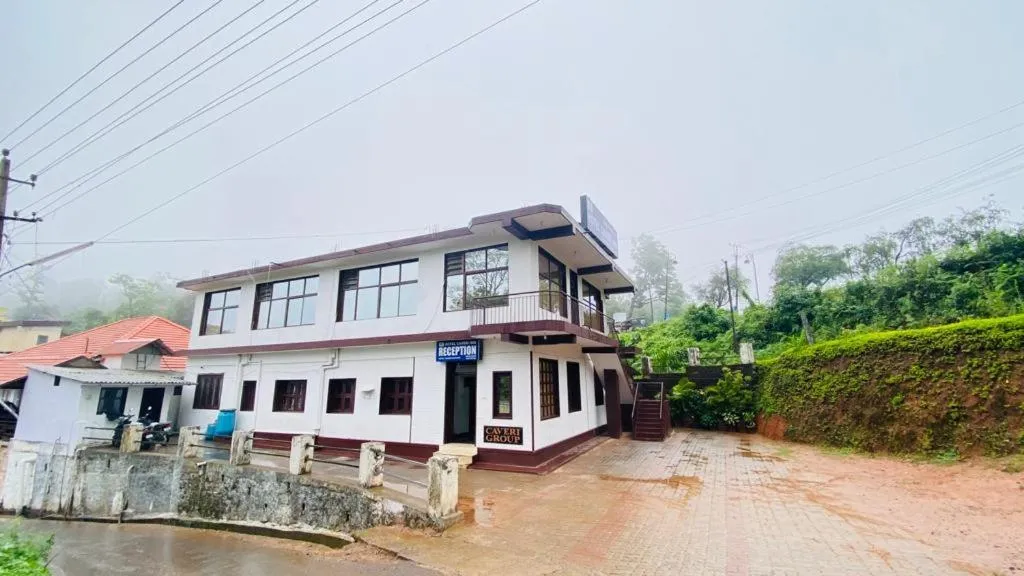 Hotel Caveri Inn