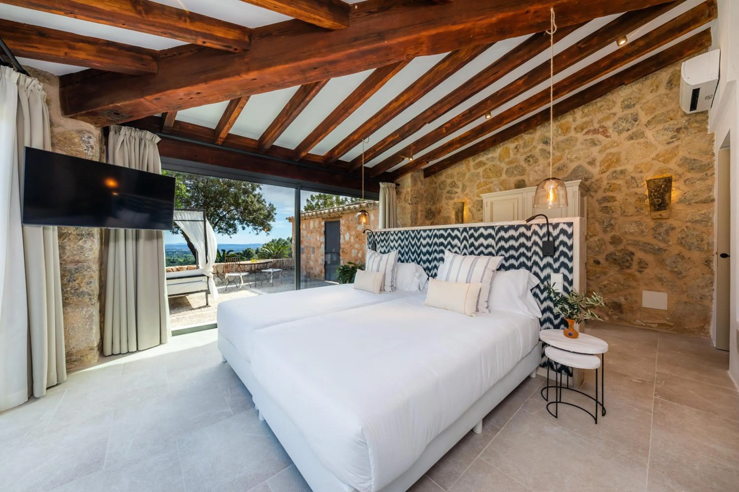 Mountain view in Finca Albellons