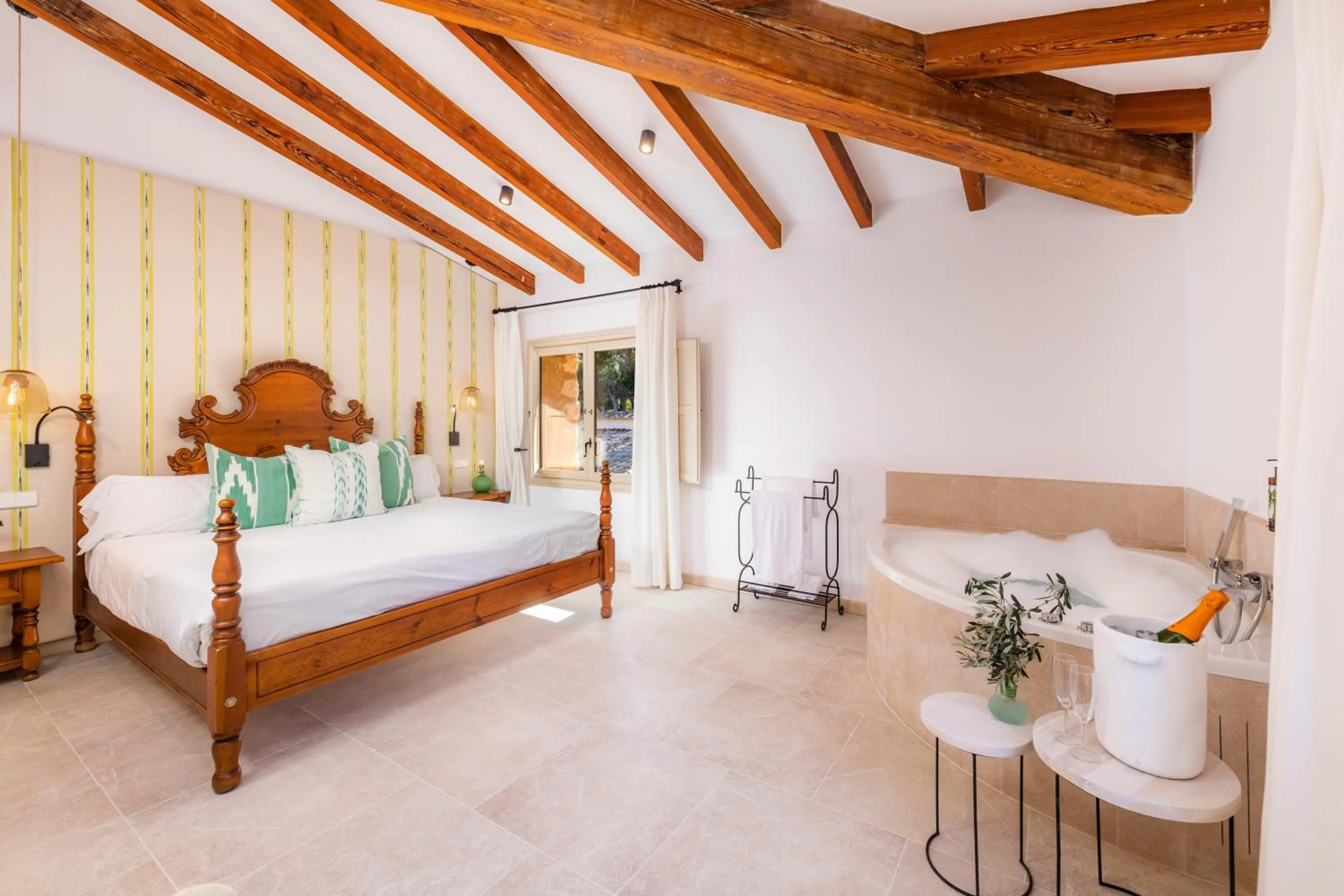 Bedroom in Finca Albellons