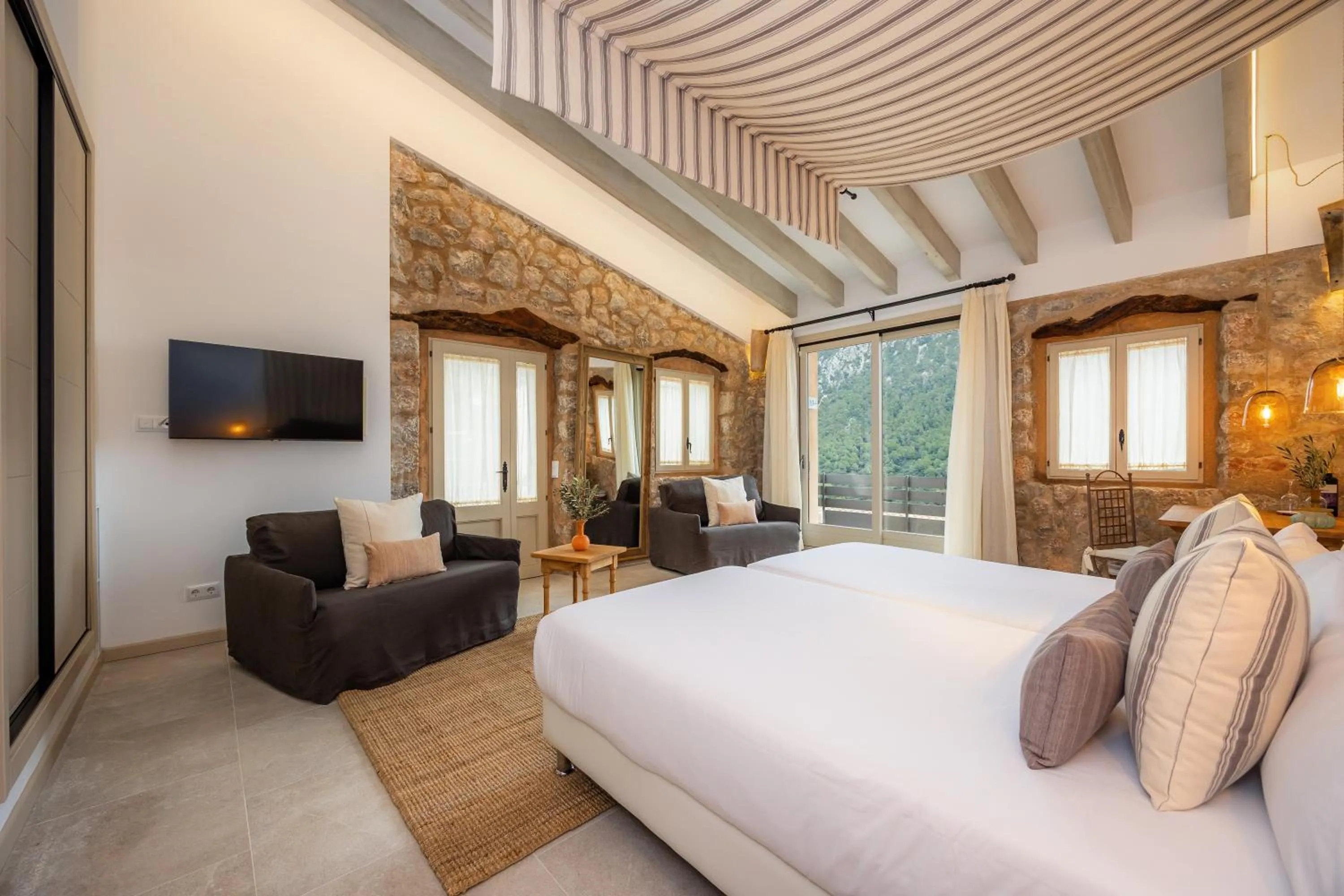 Bed in Finca Albellons