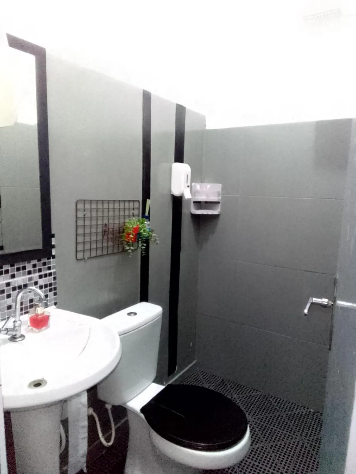 Shower in Hostel Lize