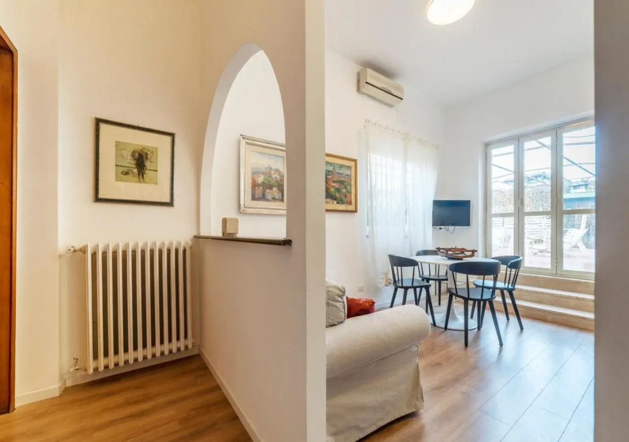 Elegant, with Private Terrace next to the Vatican