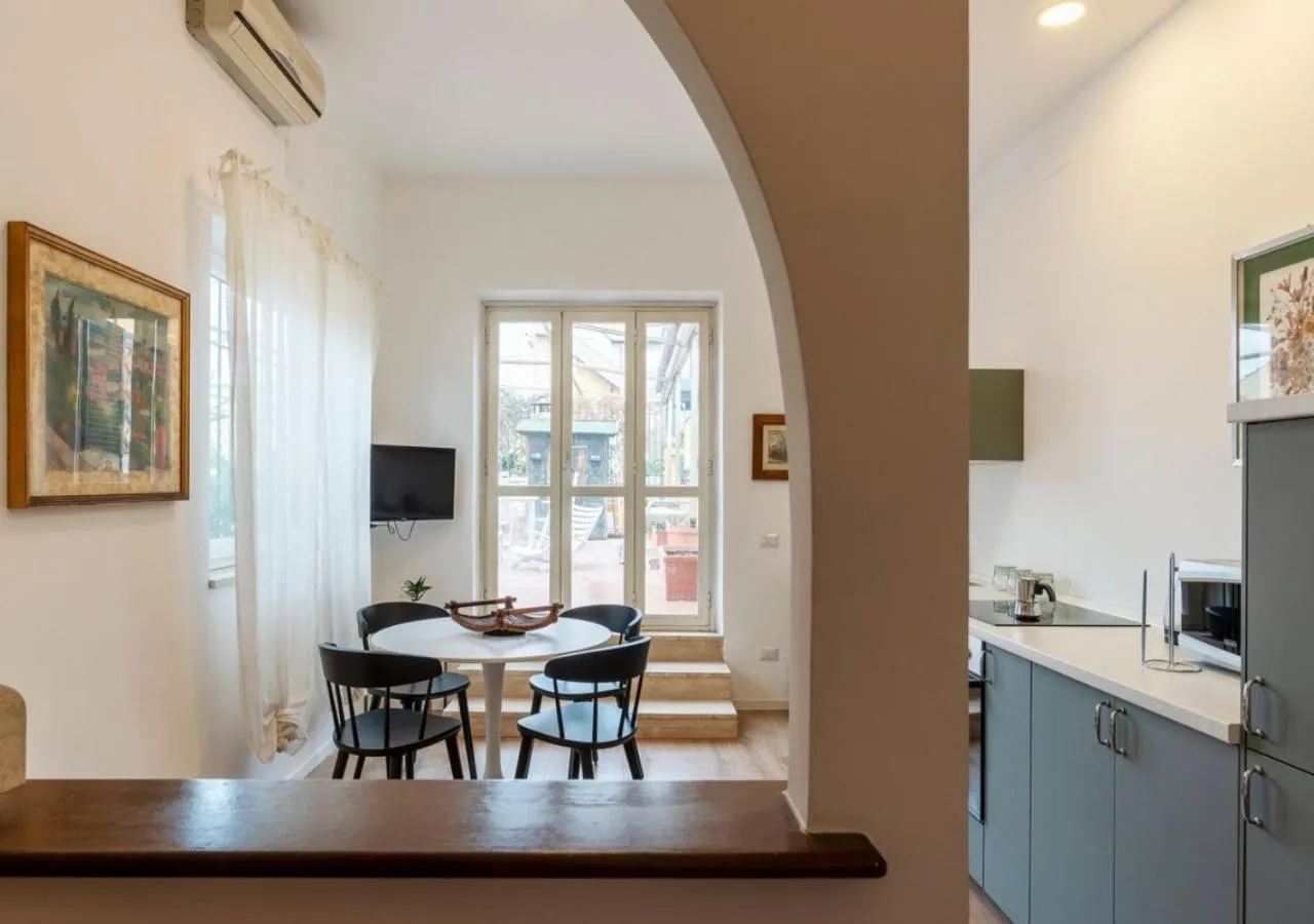 Elegant, with Private Terrace next to the Vatican