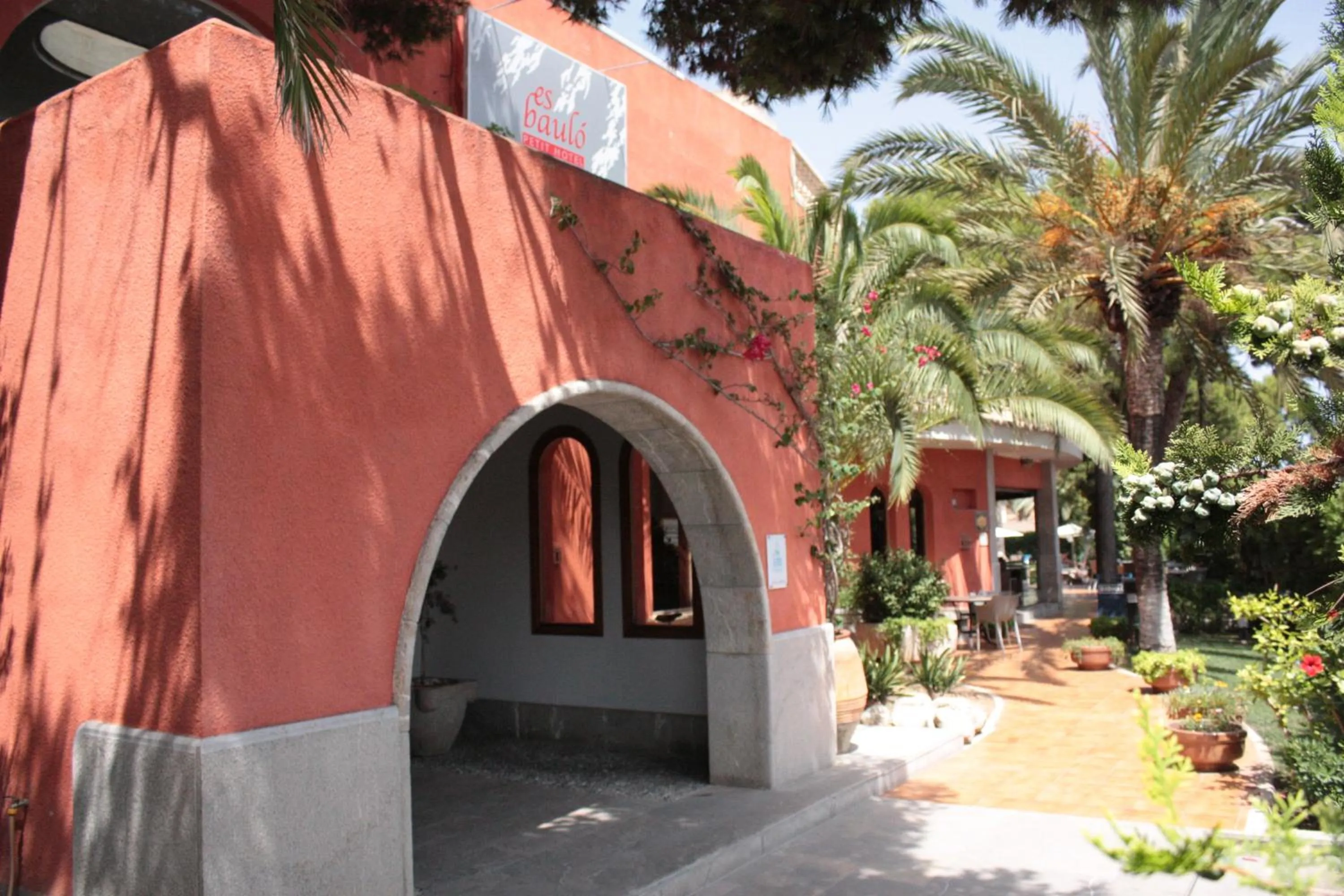 Day in Es Baulo Petit Hotel