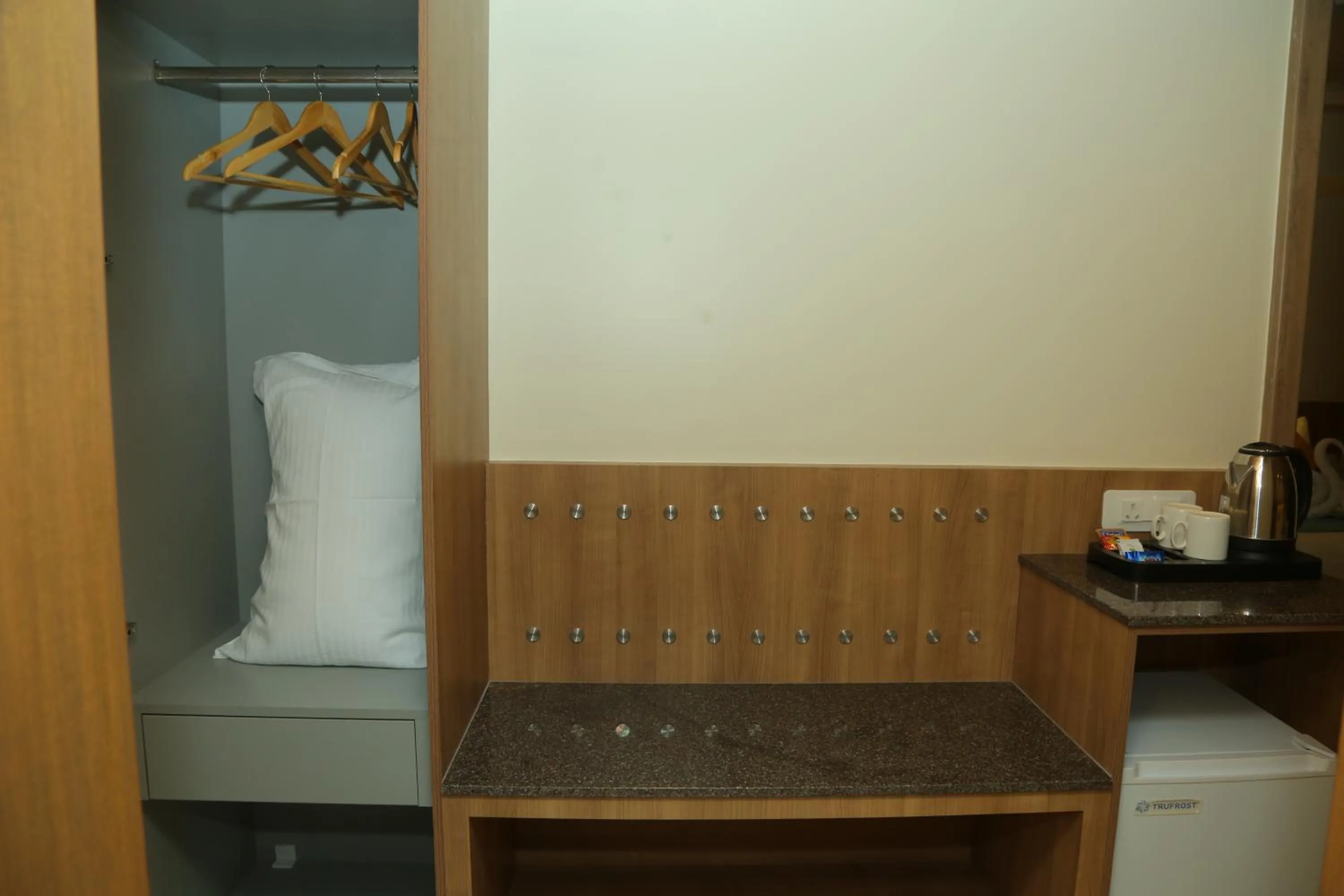 Coffee/tea facilities in Misty Ocean - A Bergamont Group of Hotel