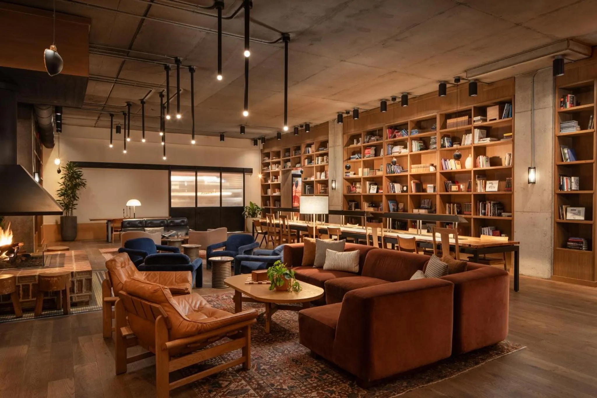 Business facilities in The Junto Hotel