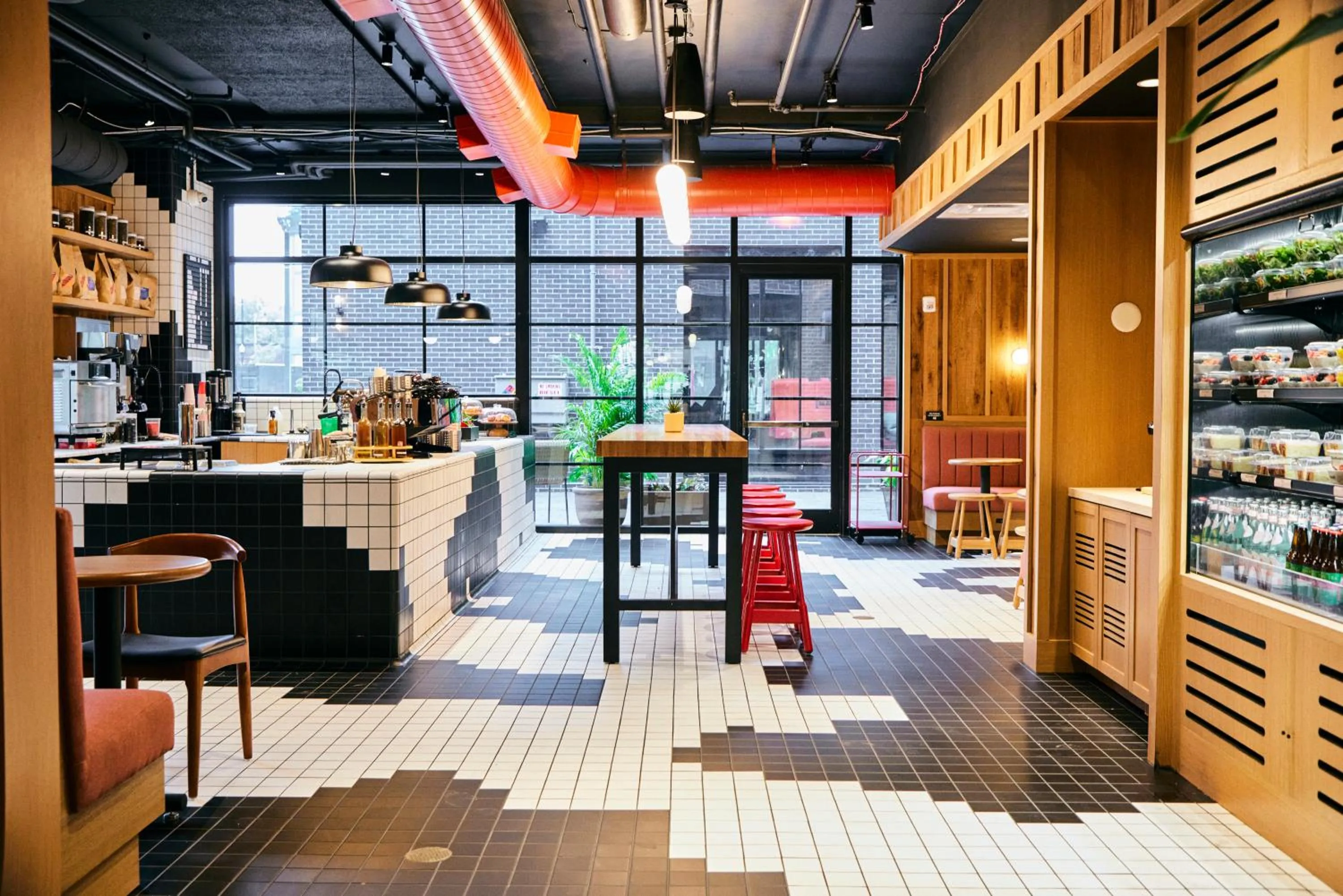 Coffee/tea facilities in The Junto Hotel