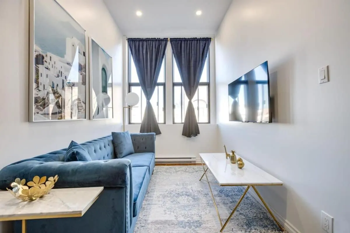 M11 Gorgeous 3BR wKingBed Perfect Location