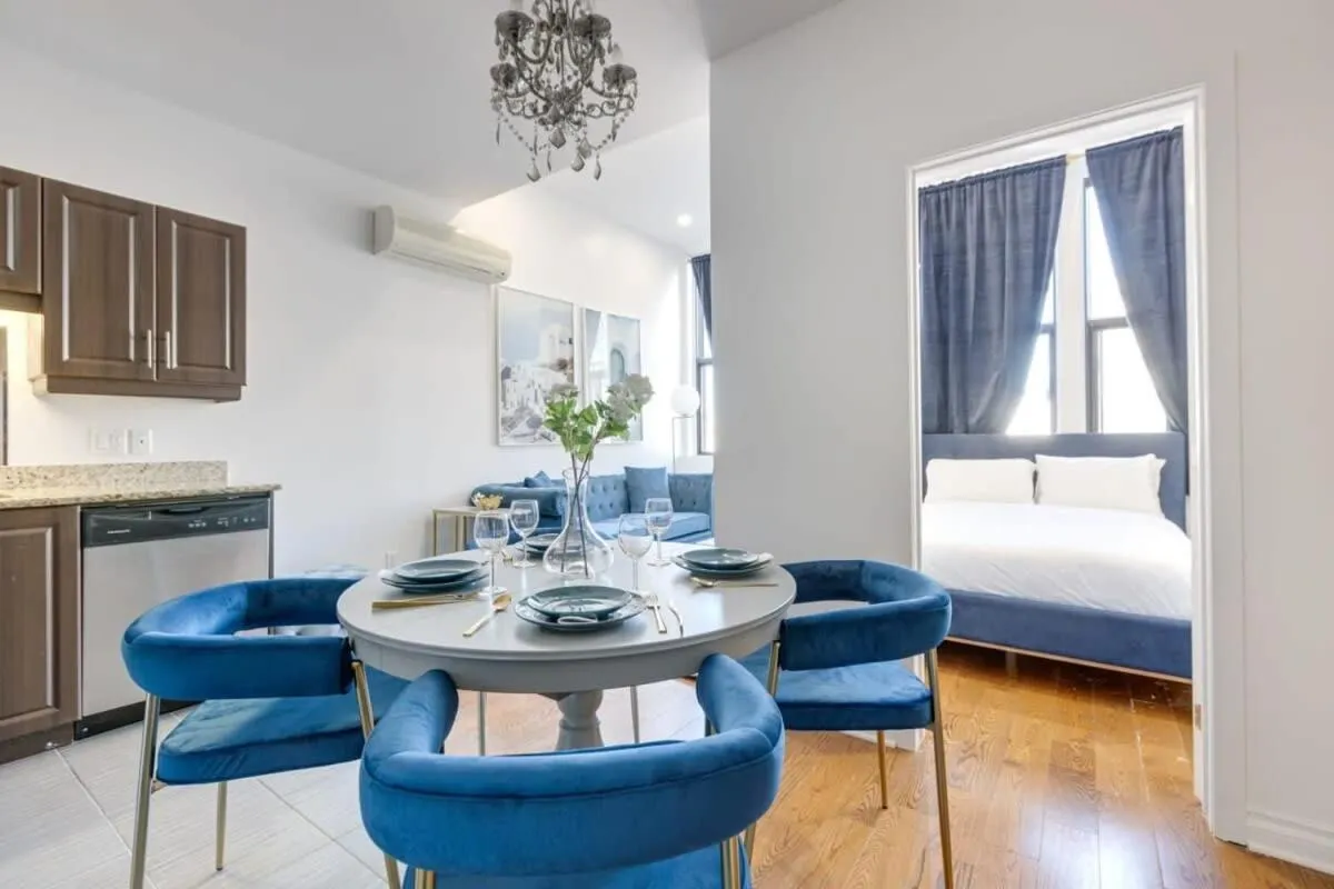 M11 Gorgeous 3BR wKingBed Perfect Location