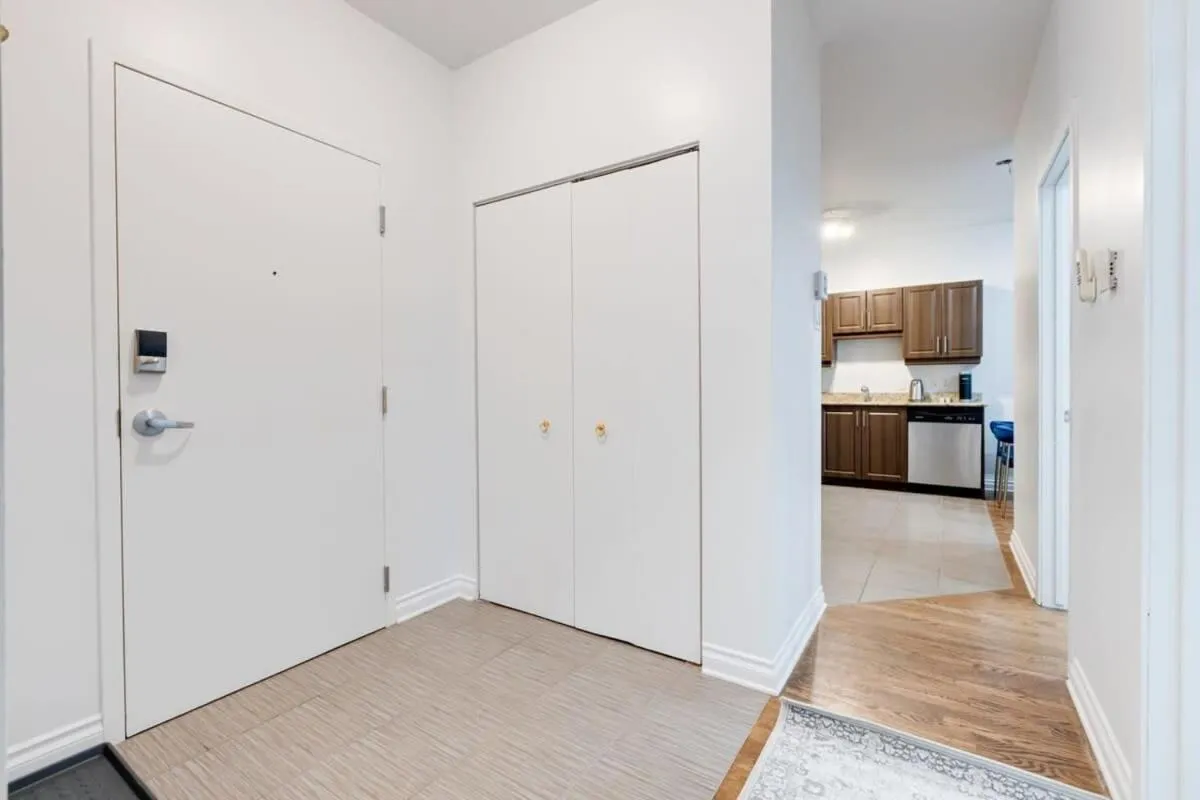 M11 Stylish Cute 3BR in the Heart of the City