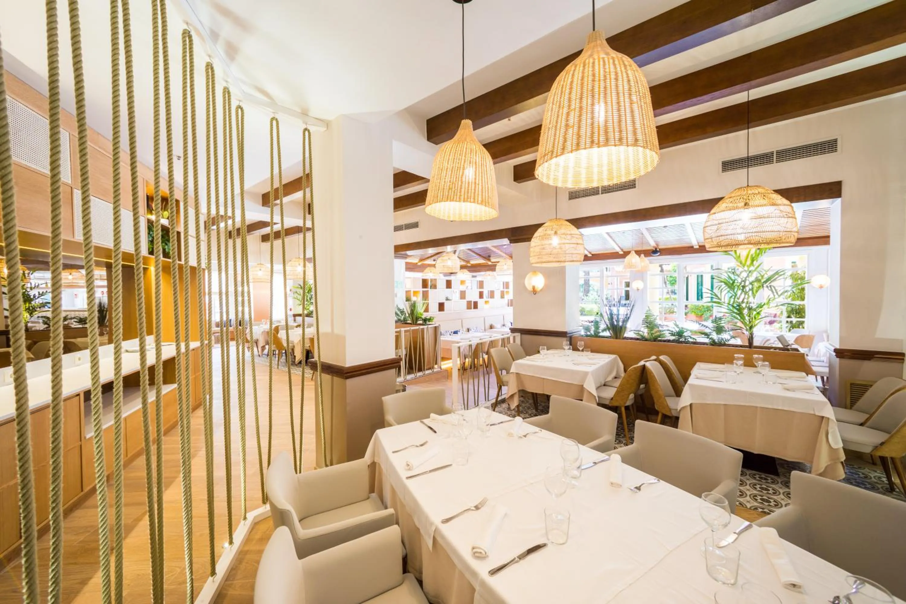 Restaurant/places to eat in PortAventura Hotel PortAventura - Includes unlimited access to PortAventura Park & 1 access to Ferrari Land