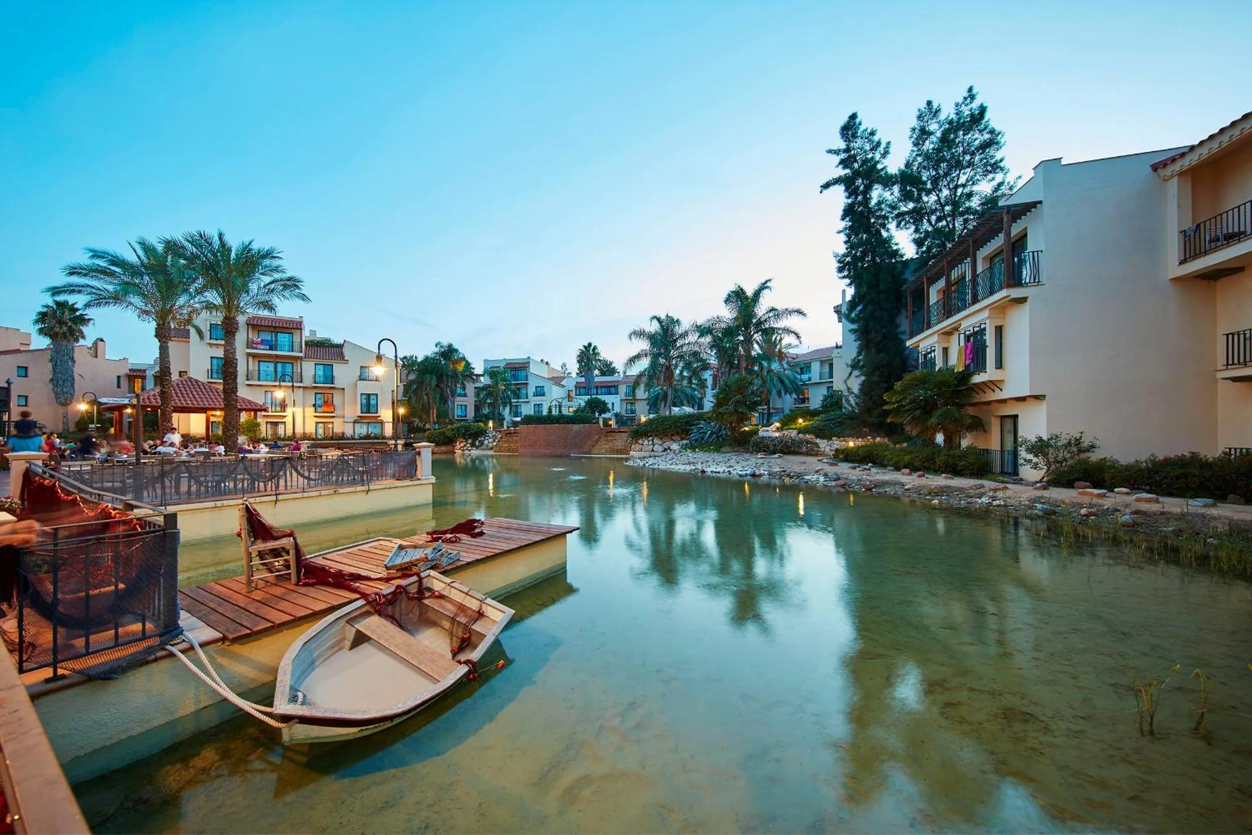 Area and facilities in PortAventura Hotel PortAventura - Includes unlimited access to PortAventura Park & 1 access to Ferrari Land