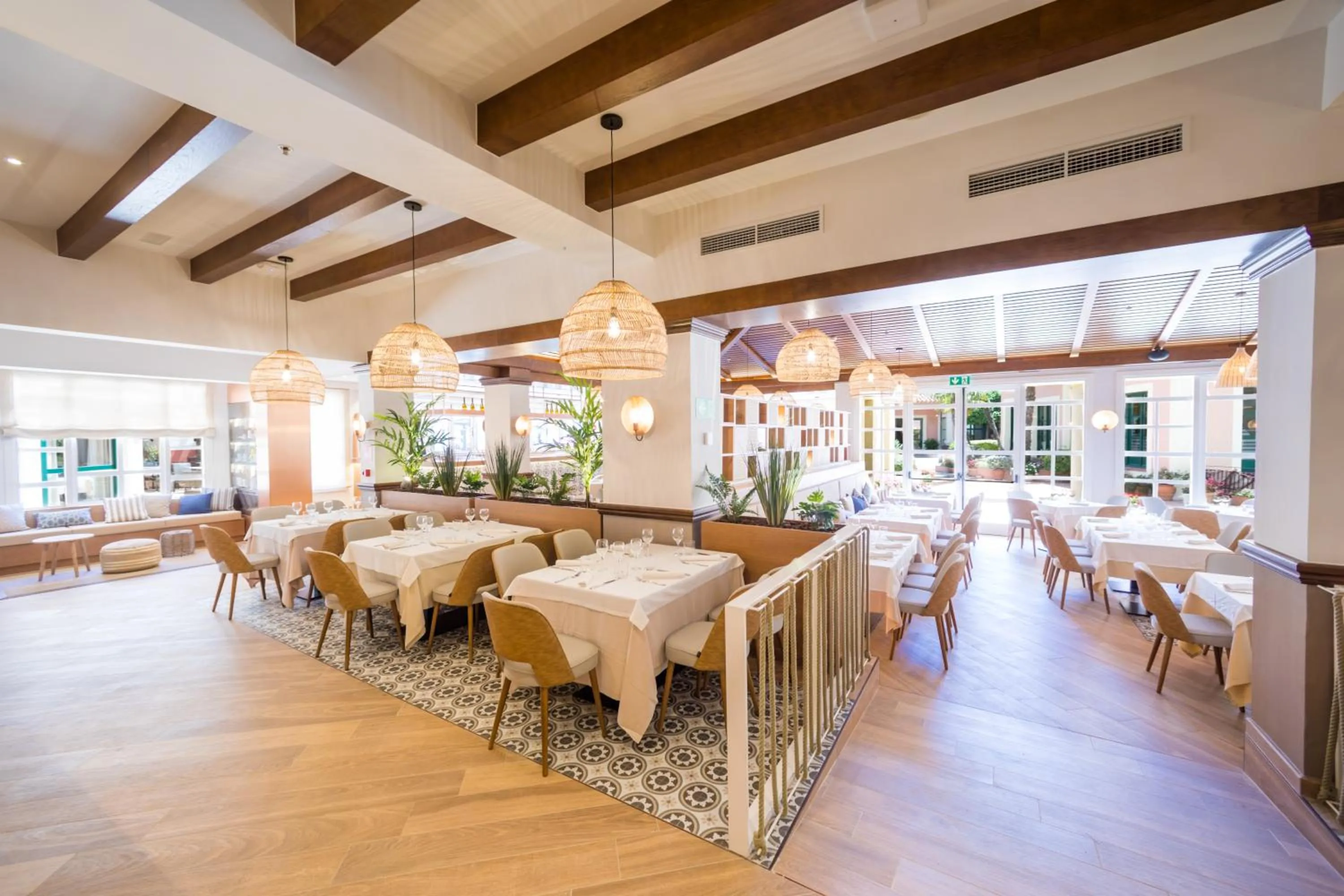 Restaurant/places to eat in PortAventura Hotel PortAventura - Includes unlimited access to PortAventura Park & 1 access to Ferrari Land