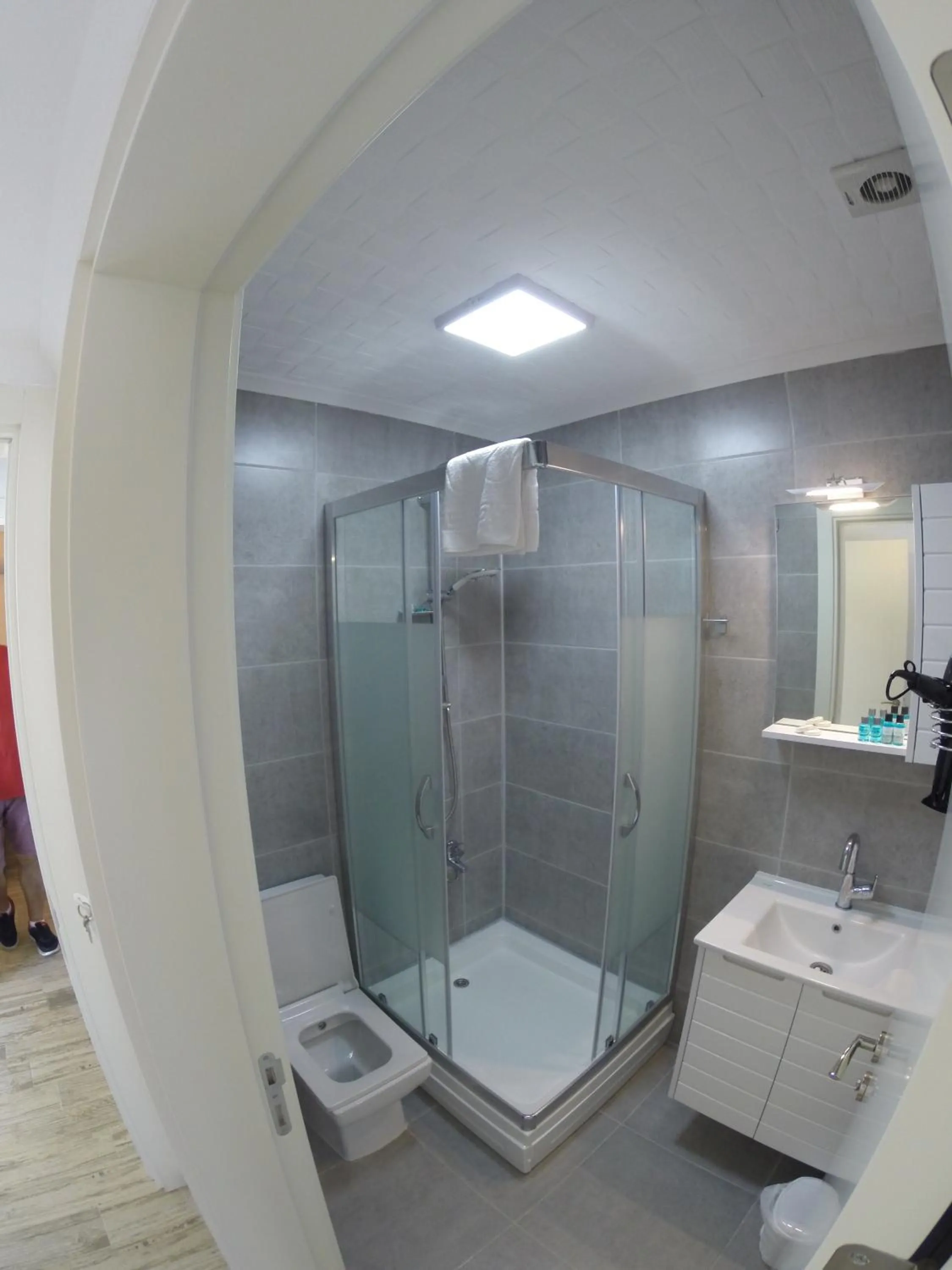 Bathroom in Yakamoz Otel