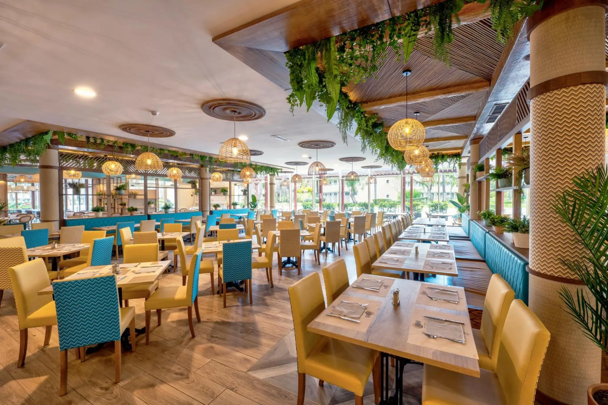 Restaurant/places to eat in PortAventura Hotel Caribe - Includes unlimited access to PortAventura Park & 1 access to Ferrari Land