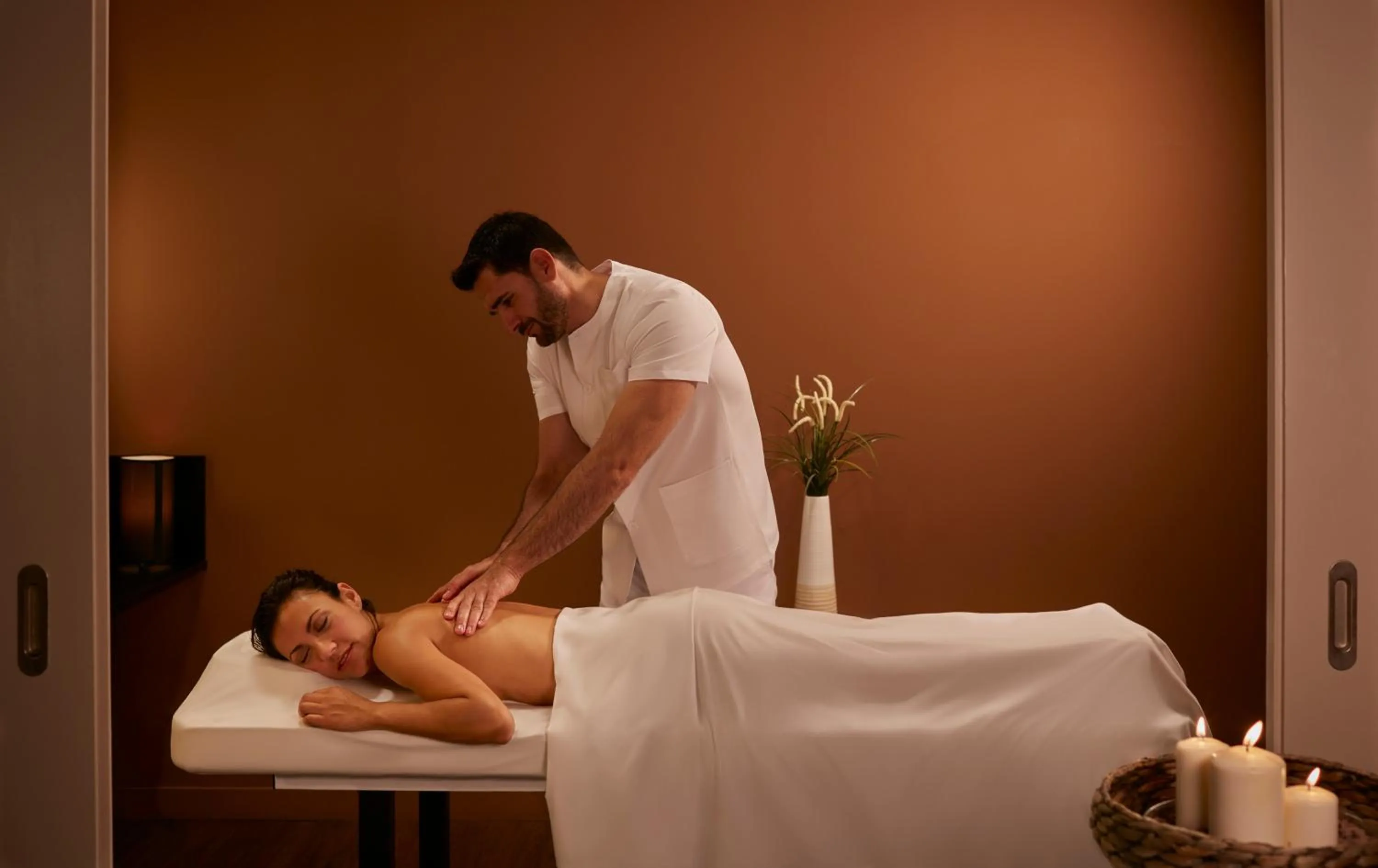 Massage in PortAventura Hotel Caribe - Includes unlimited access to PortAventura Park & 1 access to Ferrari Land