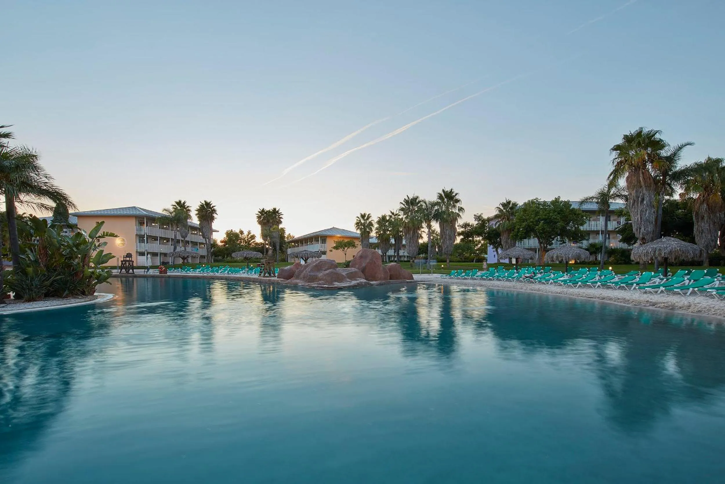 Swimming pool in PortAventura Hotel Caribe - Includes unlimited access to PortAventura Park & 1 access to Ferrari Land