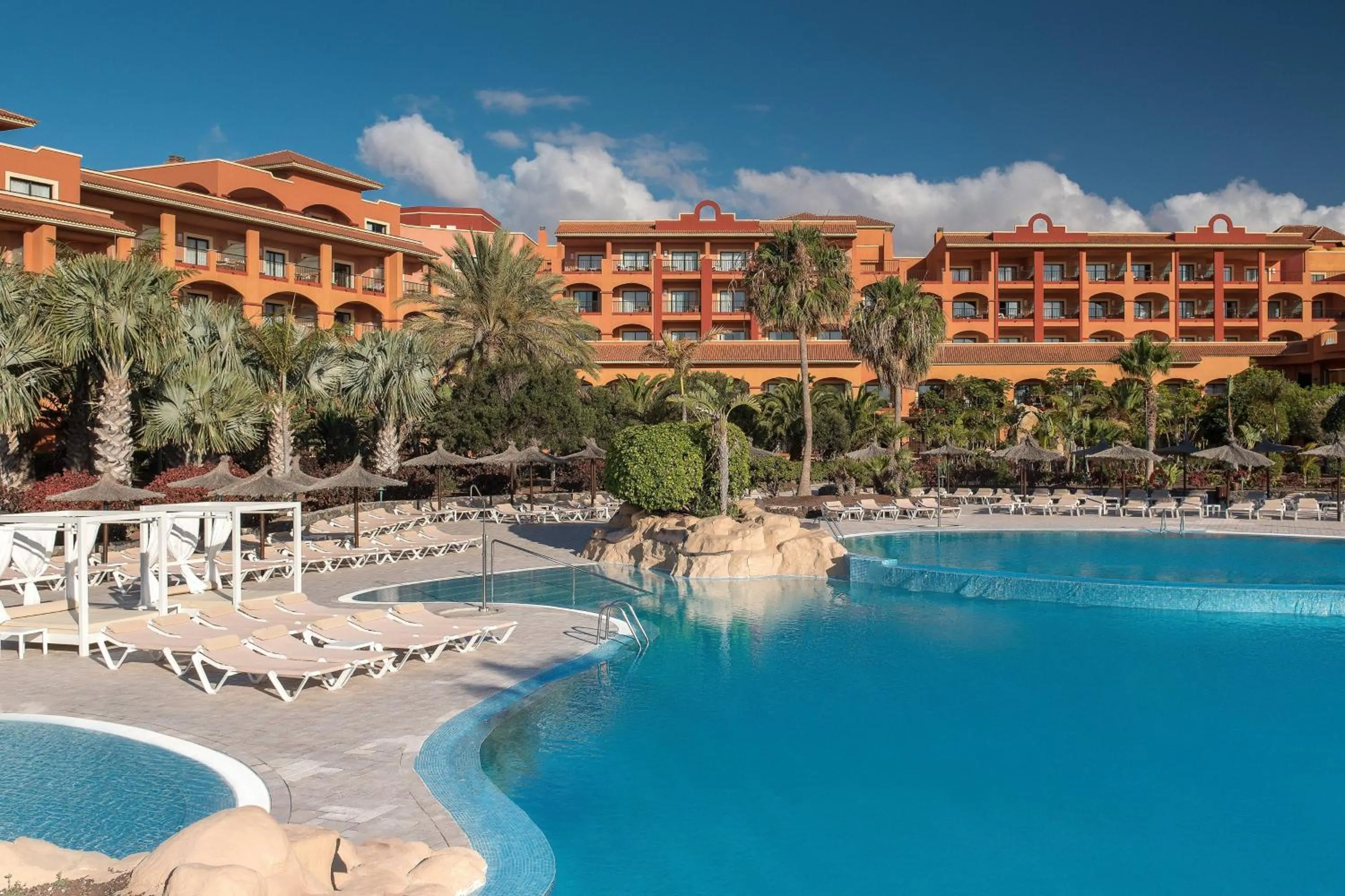Swimming pool in Sheraton Fuerteventura Golf & Spa Resort