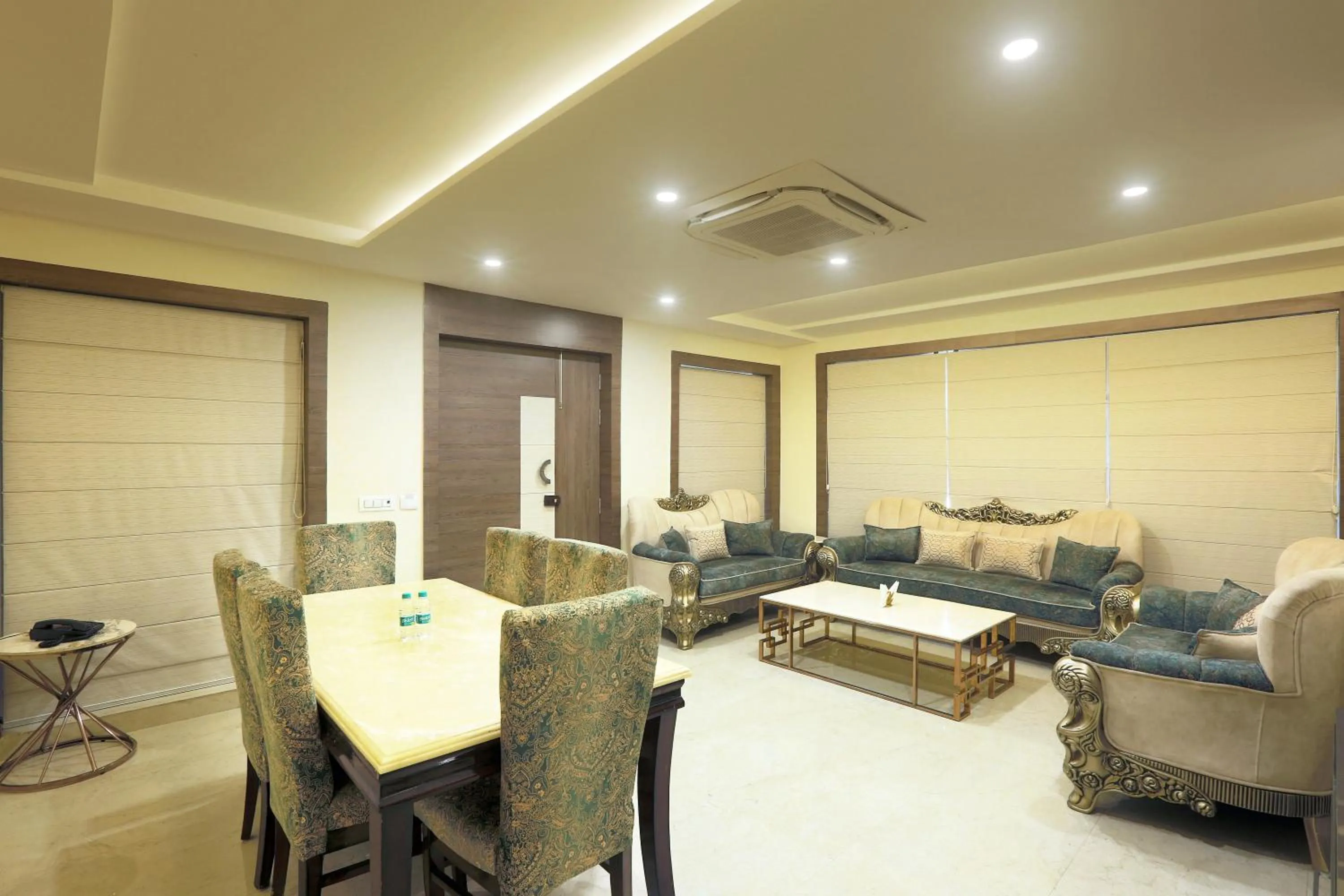 Seating area in Hotel Cardinal Oxmo Delhi Airport