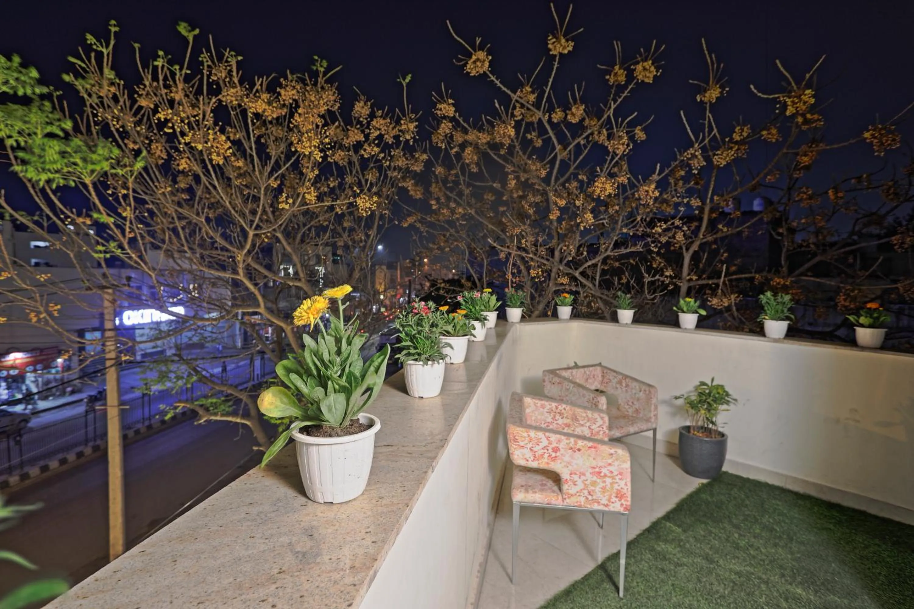 Balcony/Terrace in Hotel Cardinal Oxmo Delhi Airport